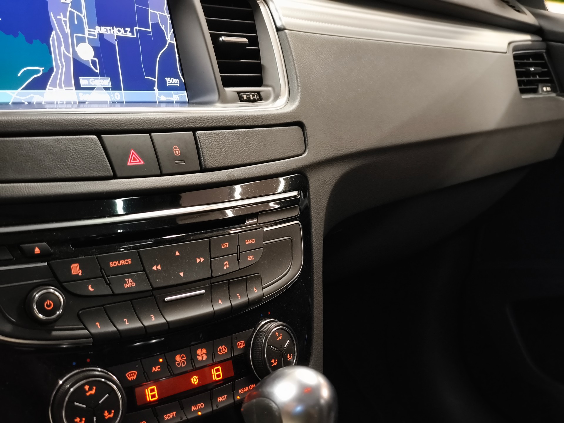 PEUGEOT 508 SW 2.2 HDI GT Automatic-image-28