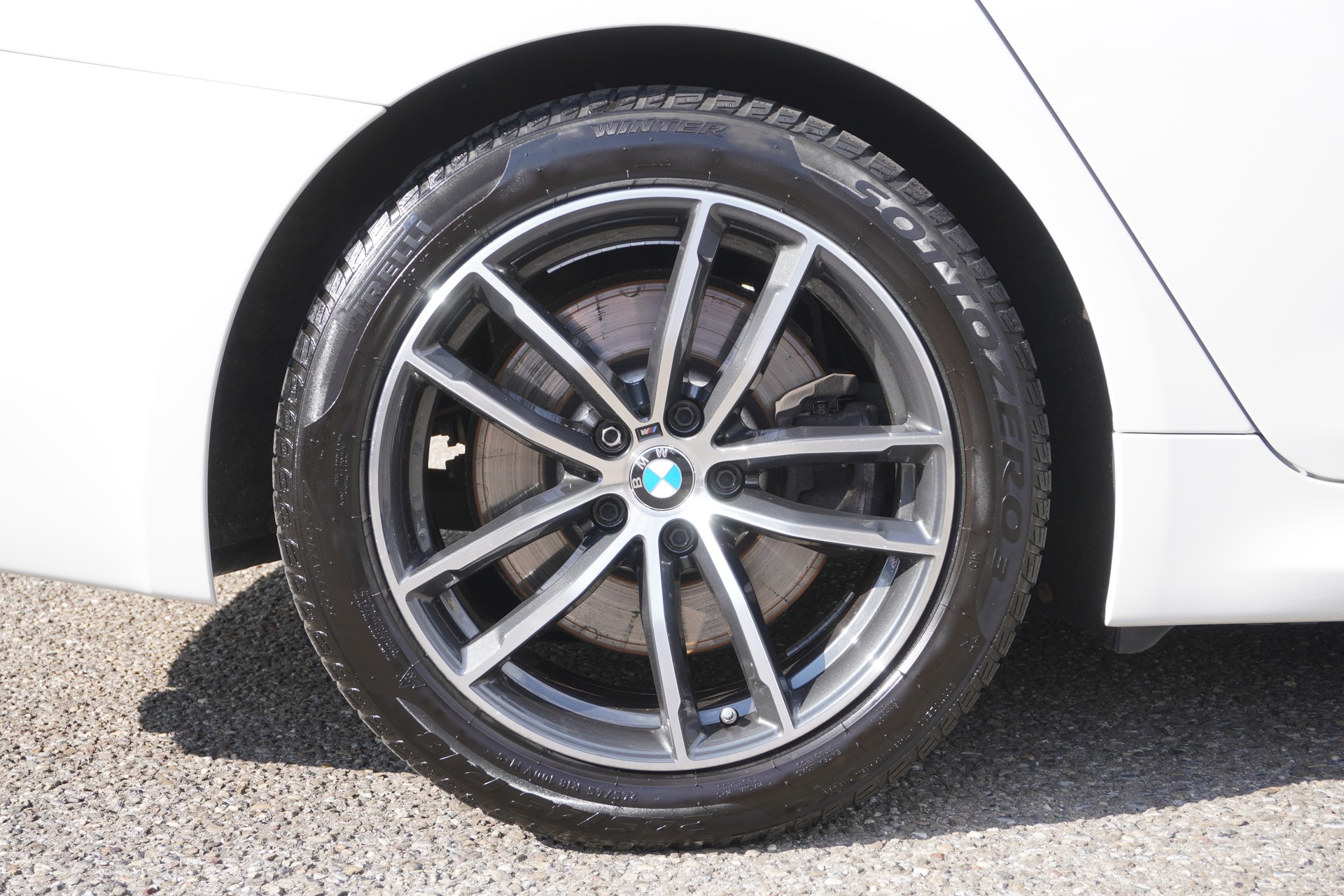 BMW 530d xDrive 48V Touring M Sport Steptronic-image-8