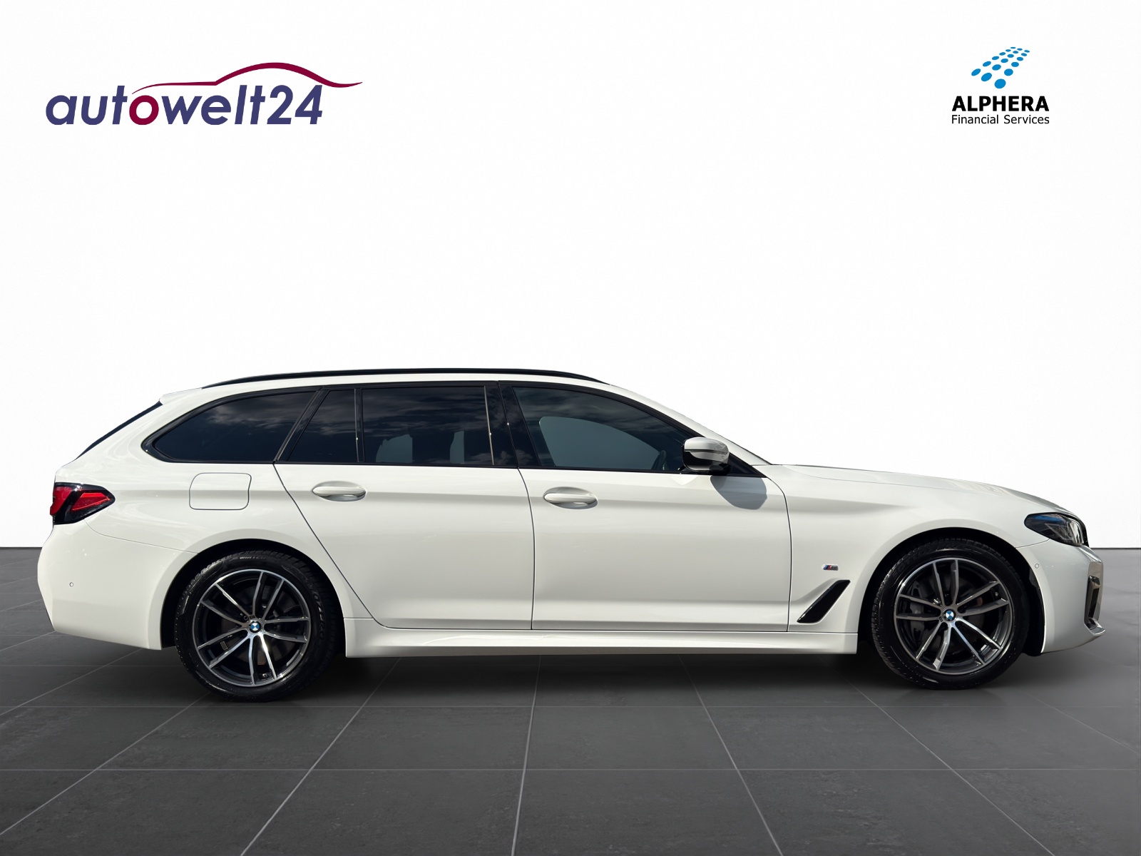 BMW 530d xDrive 48V Touring M Sport Steptronic-image-3