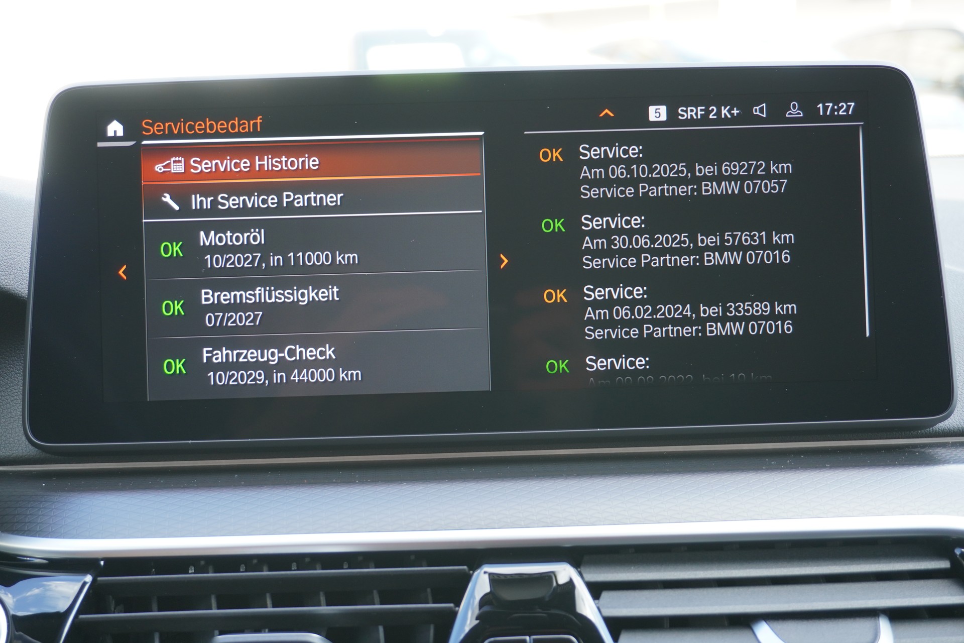 BMW 530d xDrive 48V Touring M Sport Steptronic-image-23