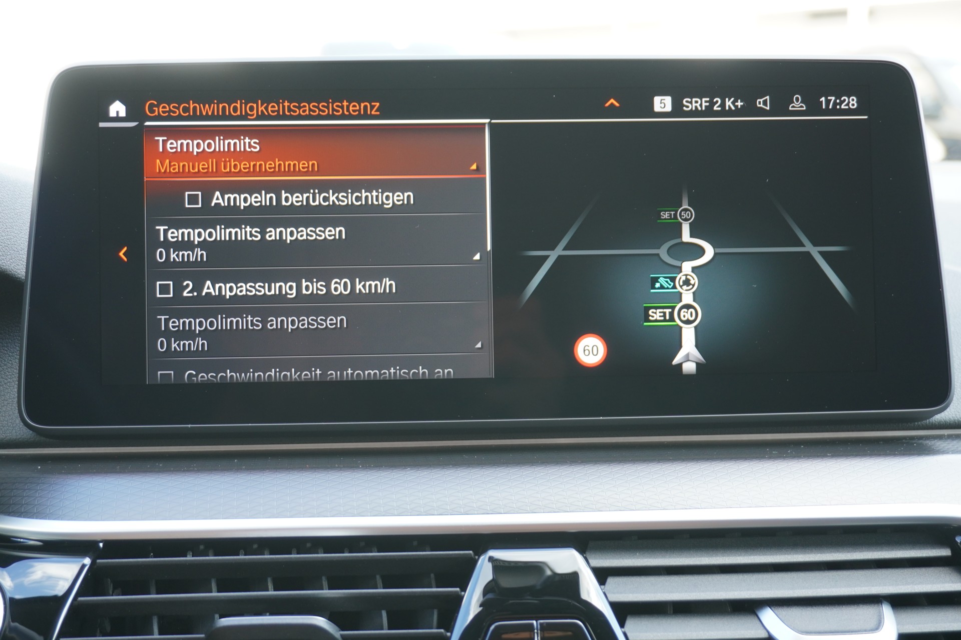 BMW 530d xDrive 48V Touring M Sport Steptronic-image-27