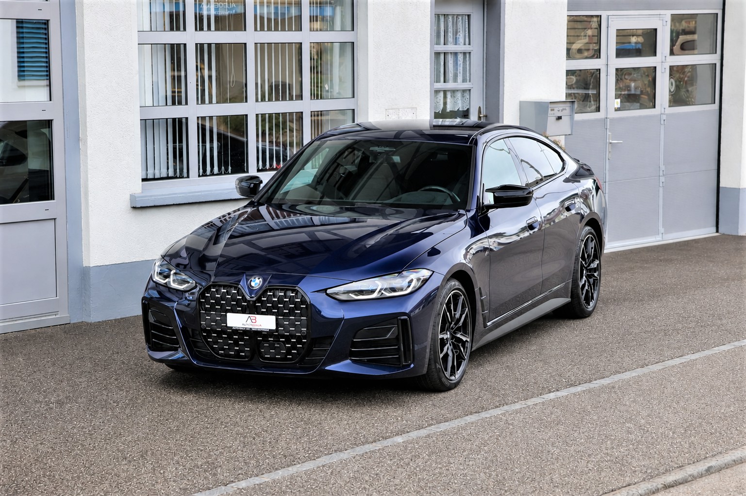 Car photo
