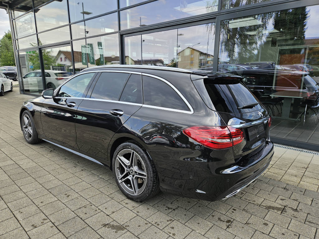 MERCEDES-BENZ C 300 d 4Matic AMG Line Kombi-image-2