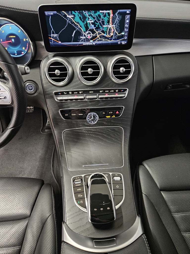 MERCEDES-BENZ C 300 d 4Matic AMG Line Kombi-image-10