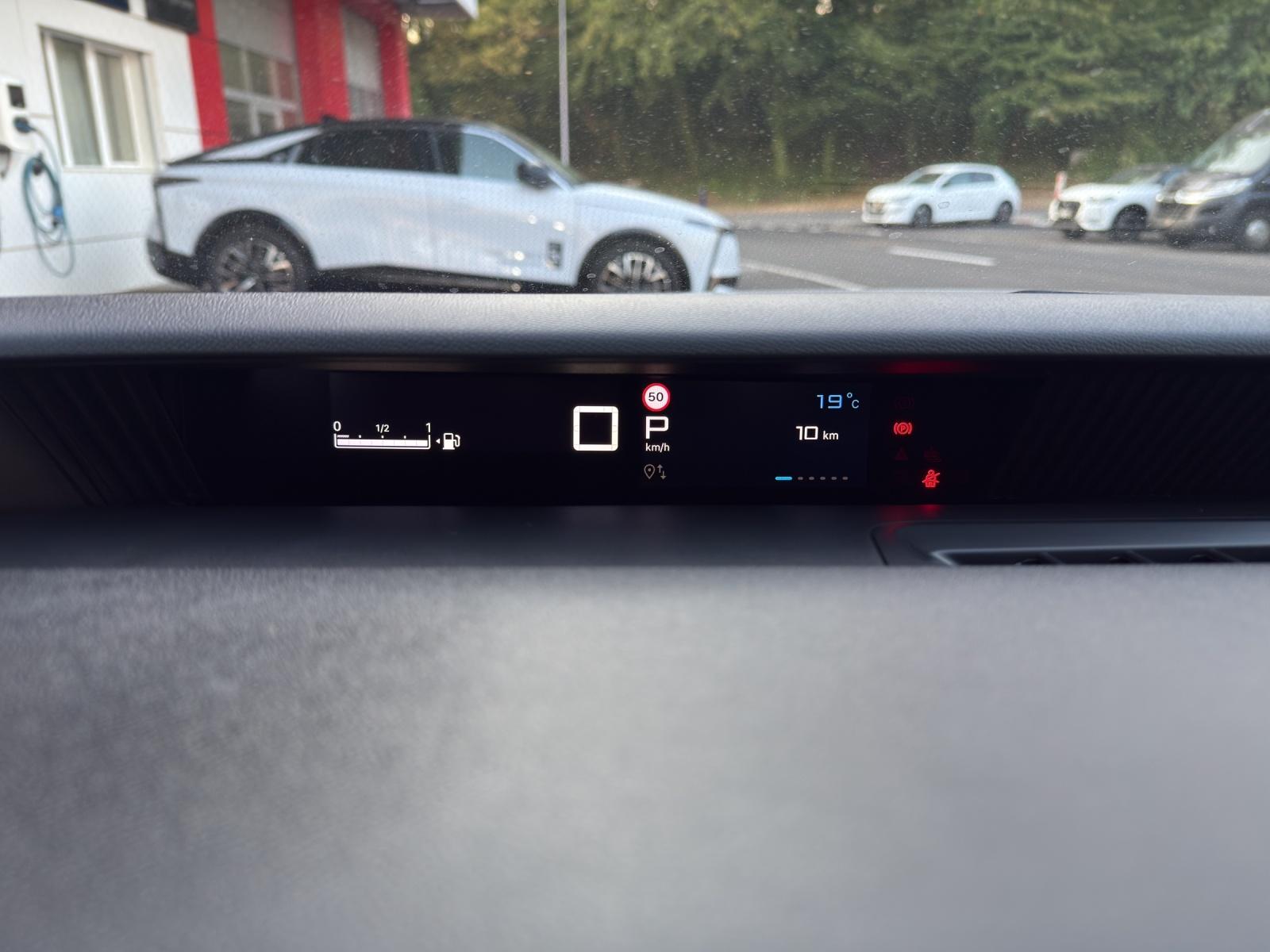 CITROEN C3 1.2 Hybrid Max-image-5