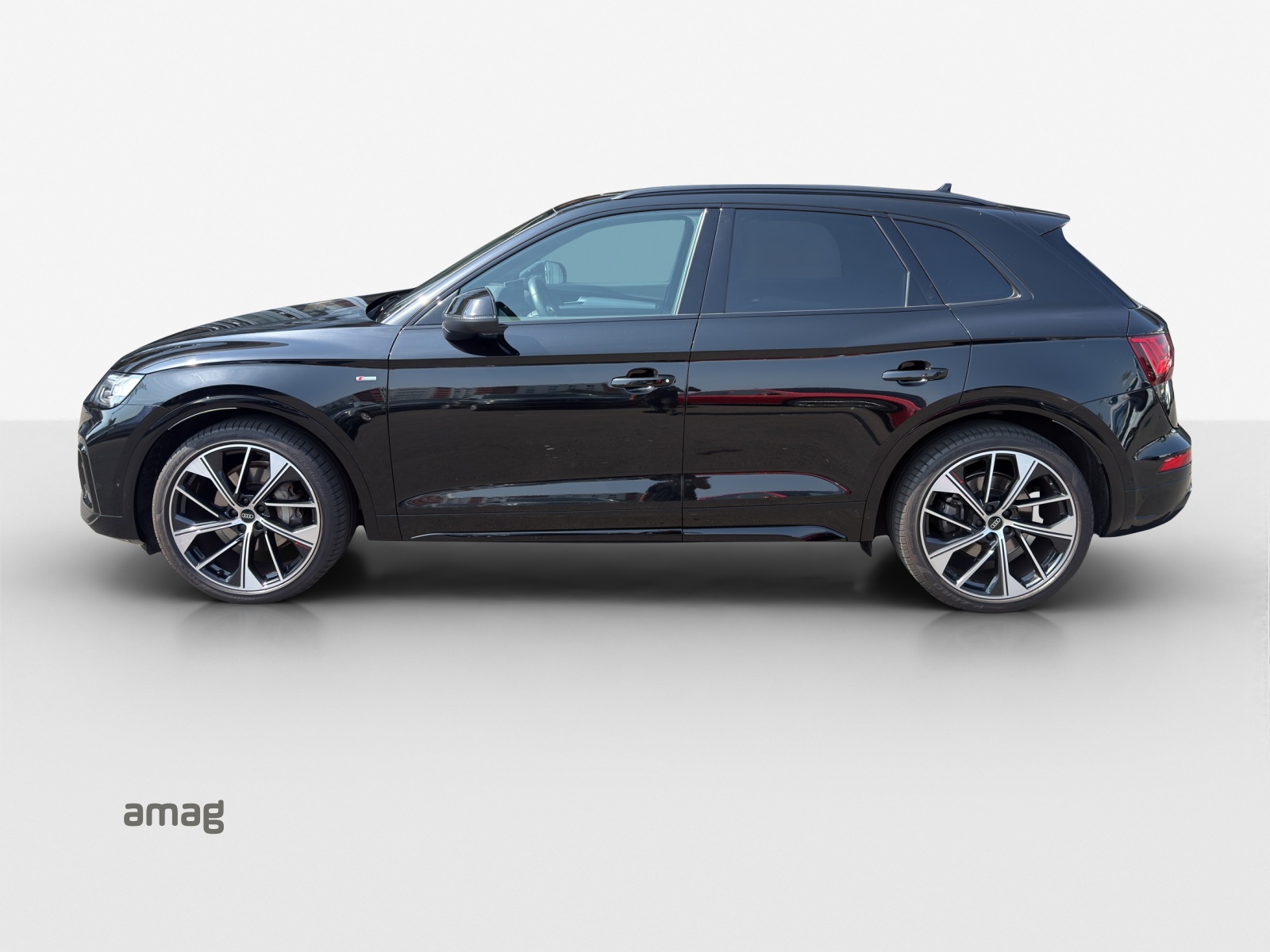AUDI Q5 40 TDI Black Edition quattro S-tronic-image-1