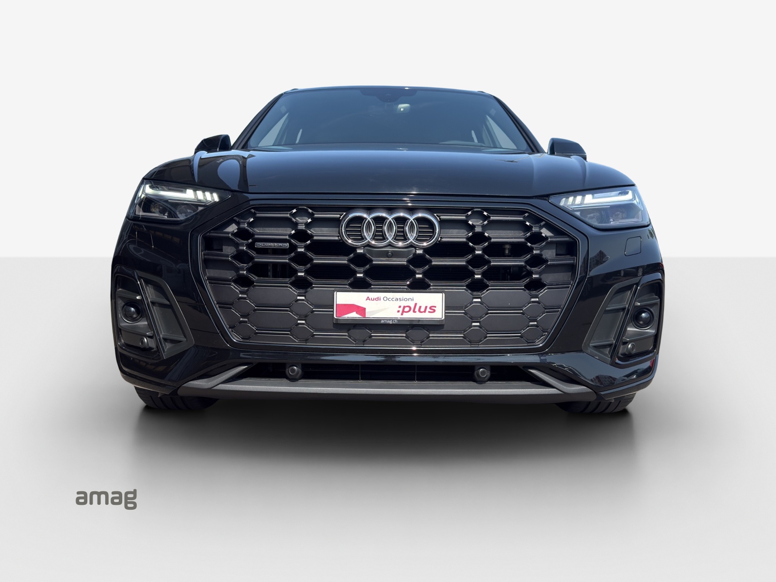 AUDI Q5 40 TDI Black Edition quattro S-tronic-image-6