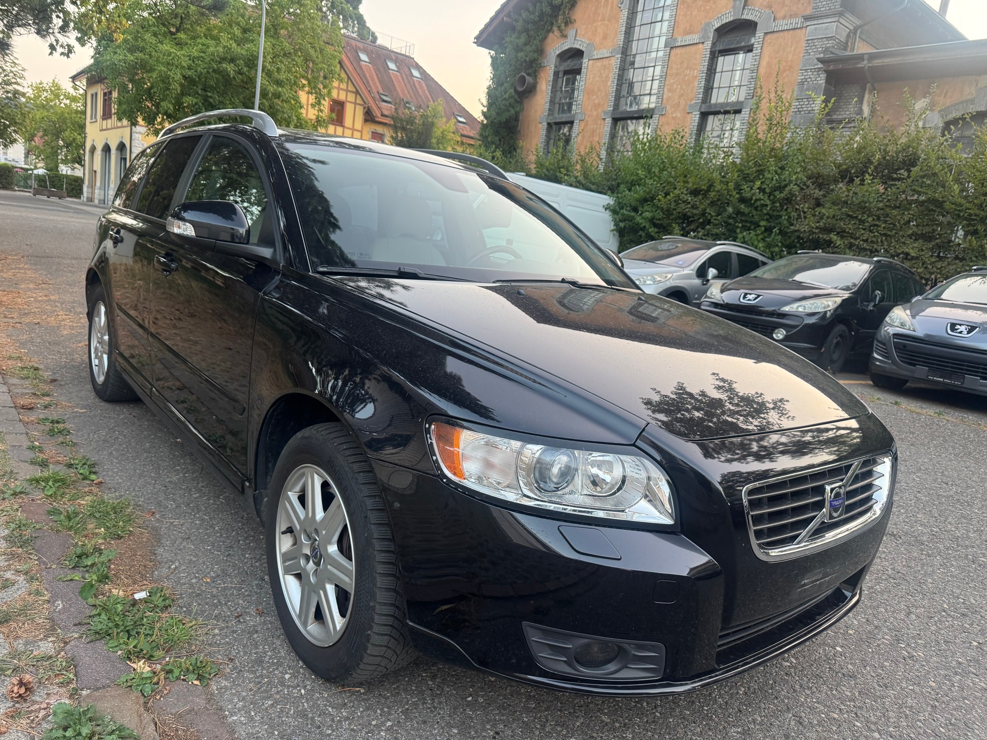 VOLVO V50 T5 AWD Summum Geartronic-image-2
