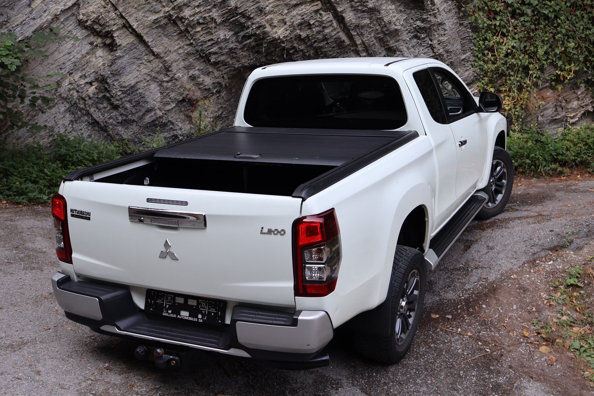 MITSUBISHI L 200 2.2 Style Club Cab-image-6