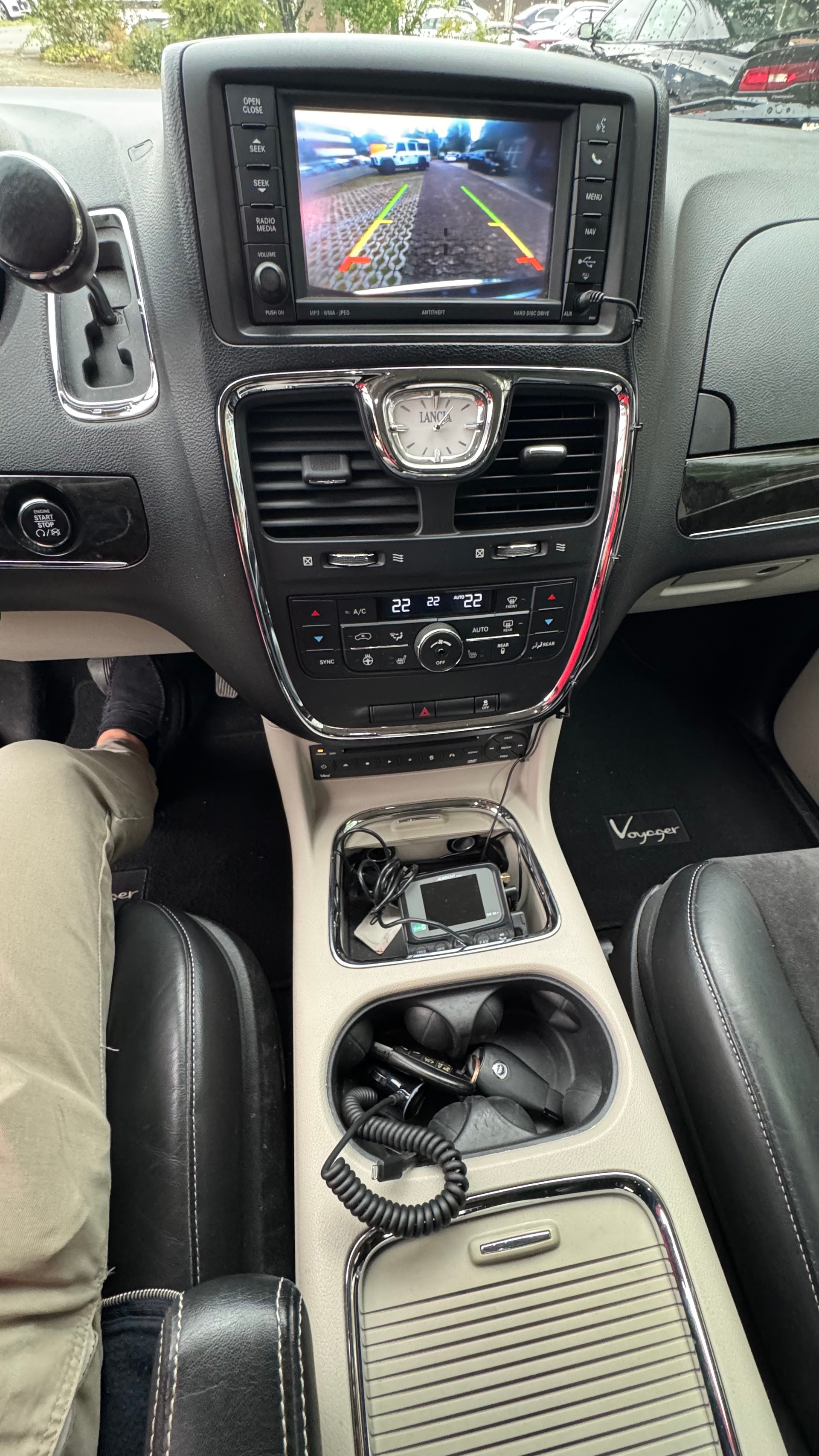 LANCIA Voyager 2.8D Gold Automatic-image-14