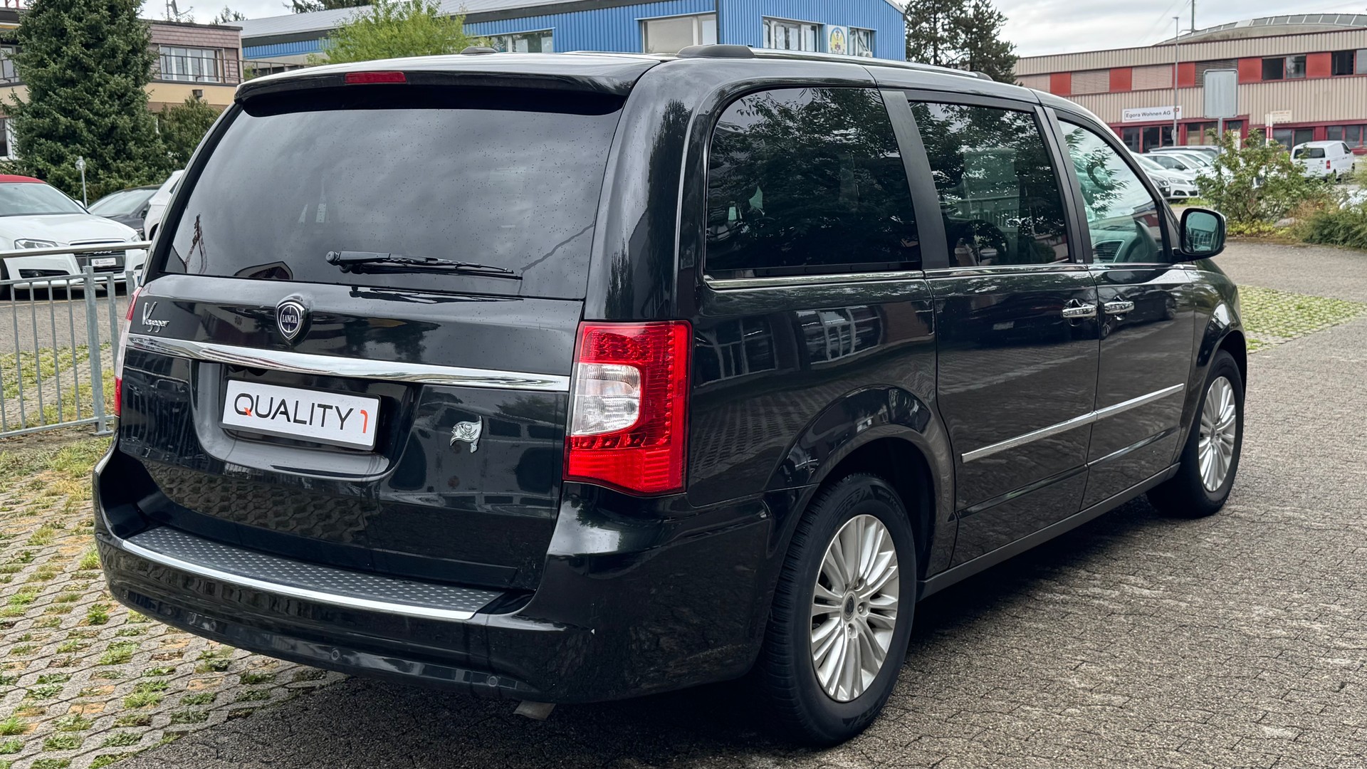 LANCIA Voyager 2.8D Gold Automatic-image-3