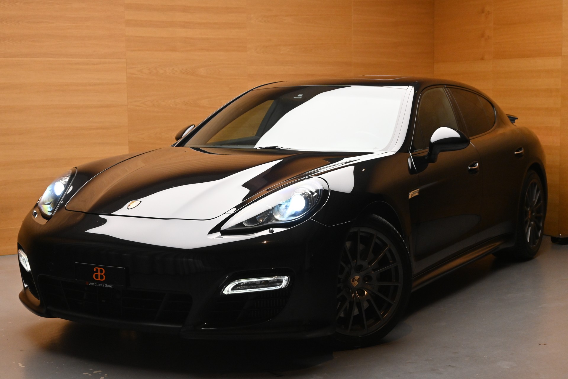 PORSCHE Panamera 4.8 V8 Turbo S PDK-image-0