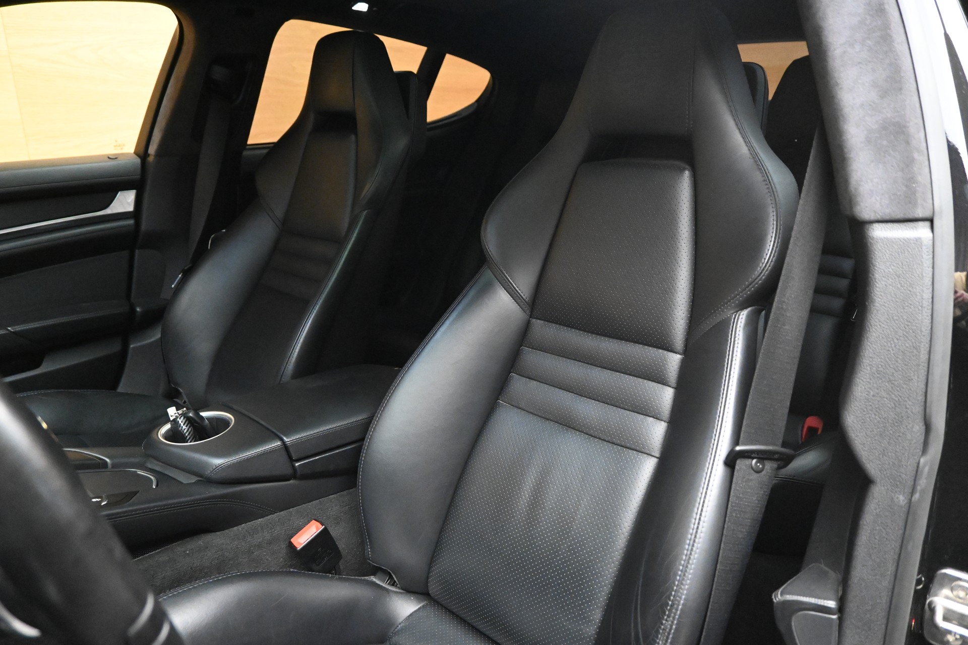 PORSCHE Panamera 4.8 V8 Turbo S PDK-image-5