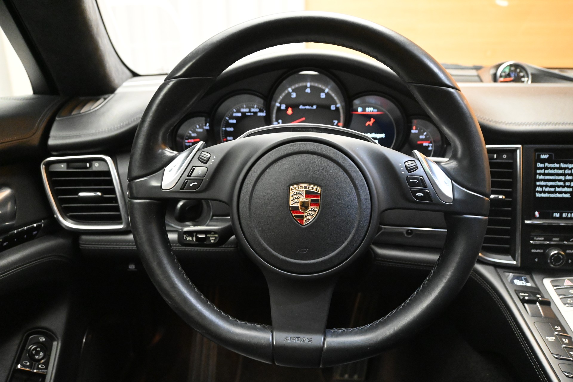 PORSCHE Panamera 4.8 V8 Turbo S PDK-image-10