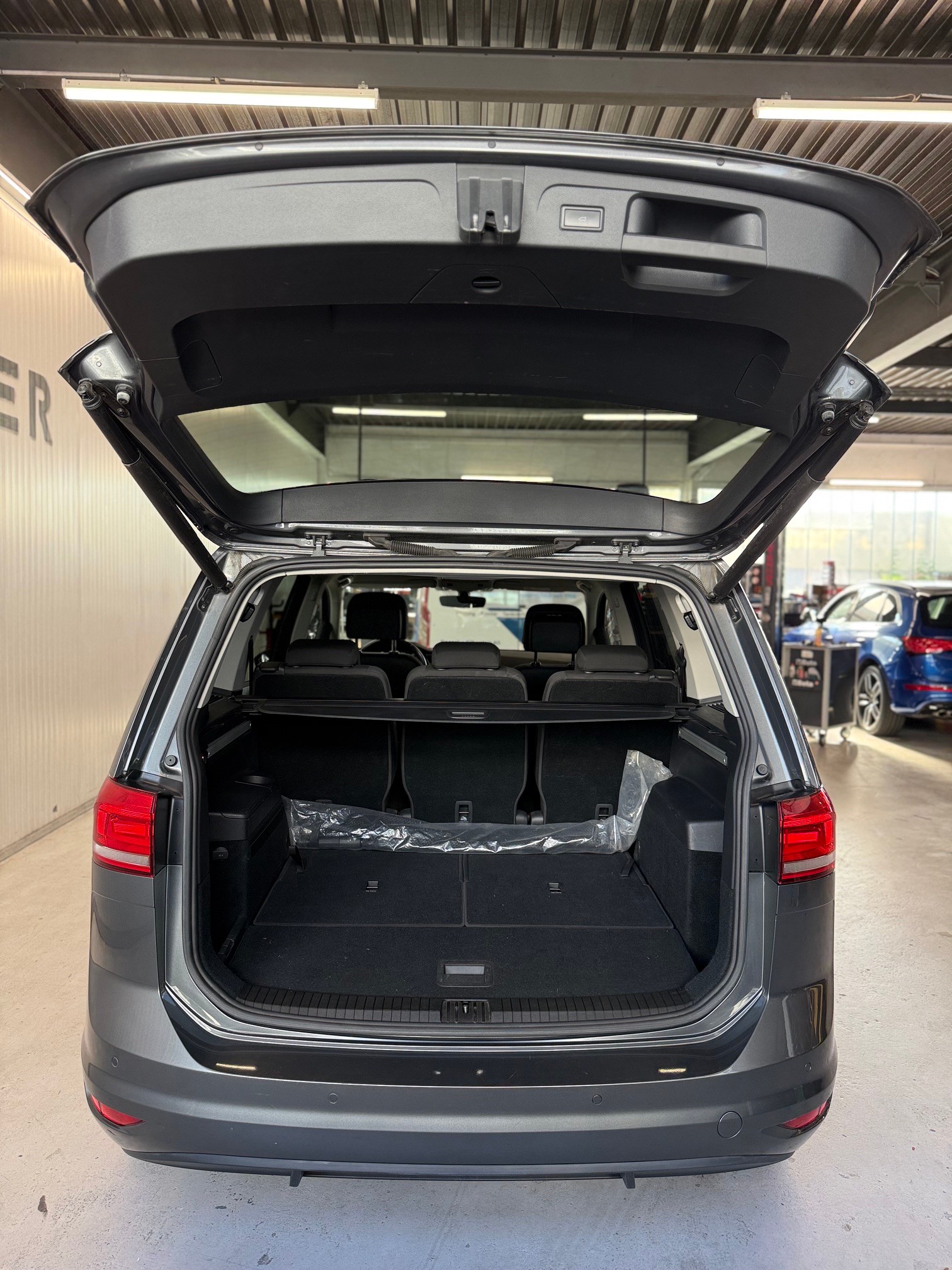 VW Touran 1.5 TSI EVO Comfortline DSG-image-4