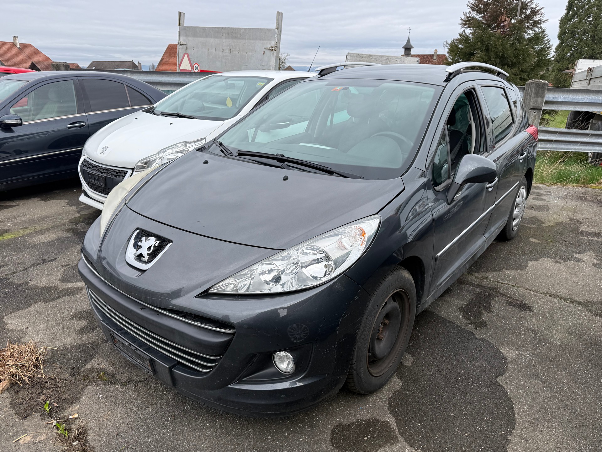 PEUGEOT 207 1.4 16V Sport-image-2