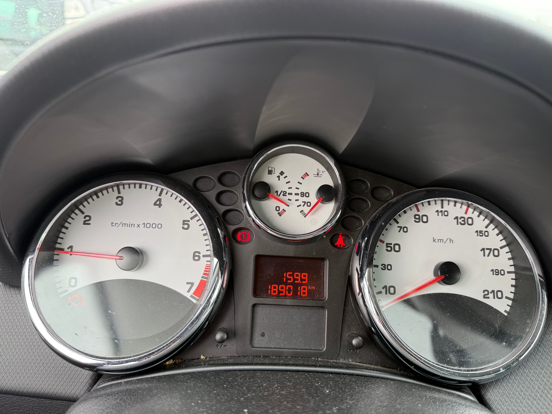 PEUGEOT 207 1.4 16V Sport-image-7