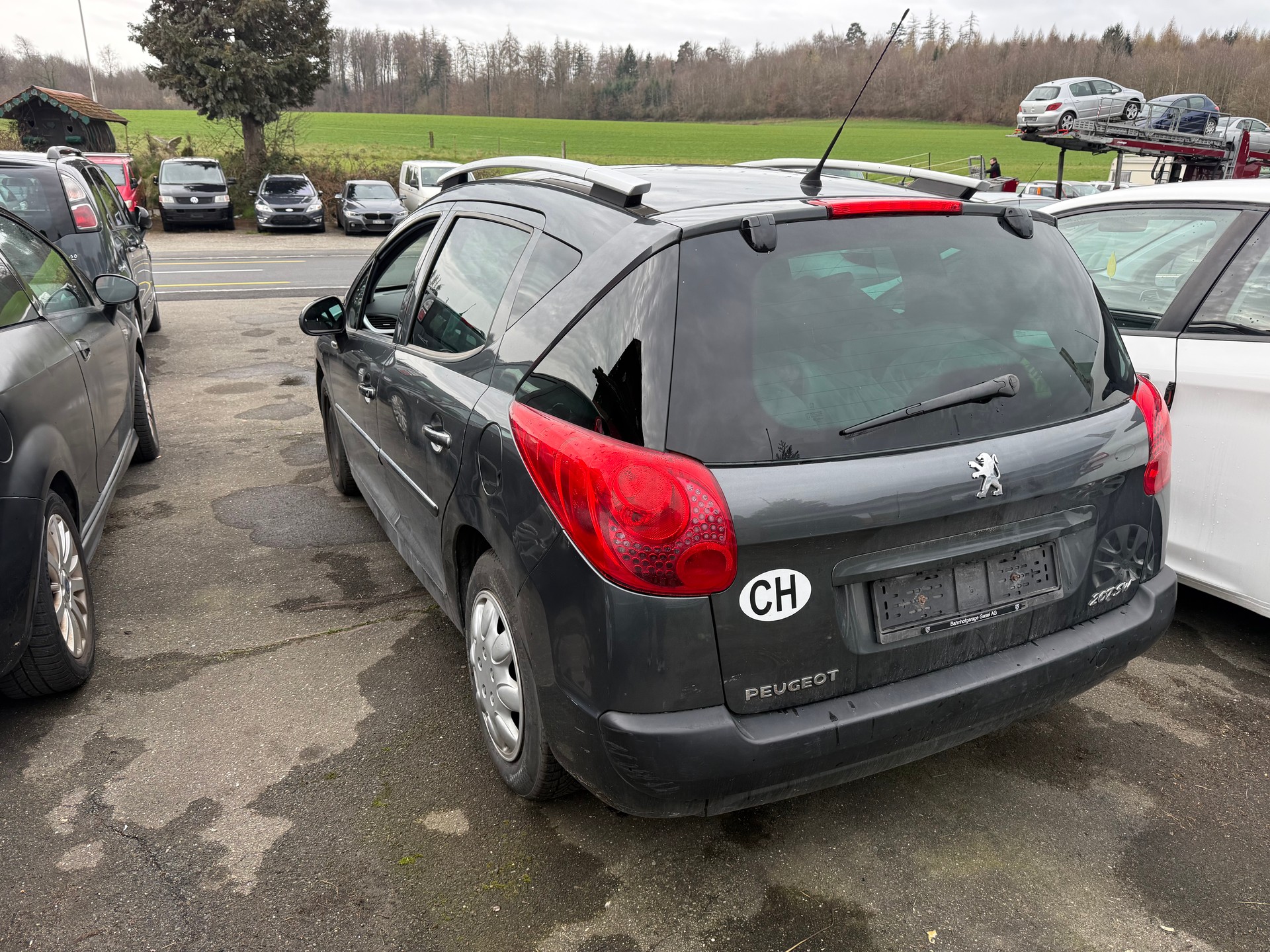 PEUGEOT 207 1.4 16V Sport-image-3