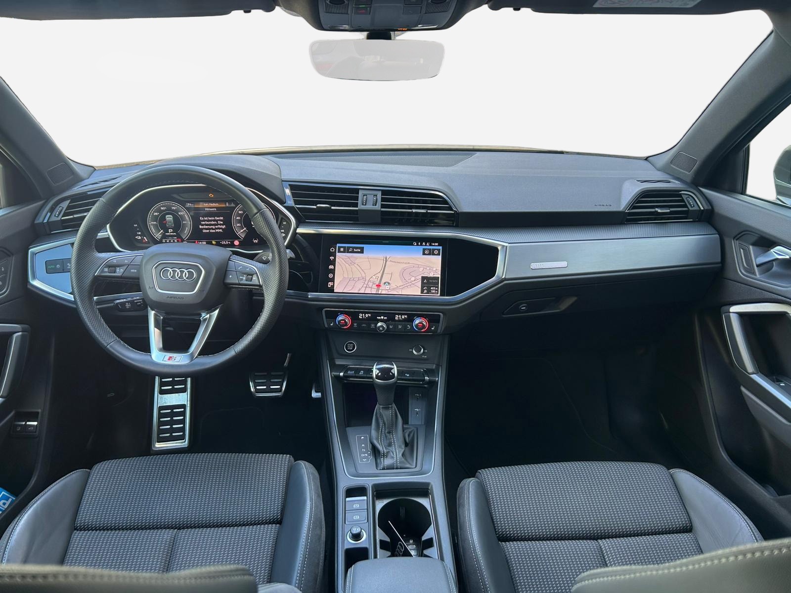 AUDI Q3 45 TFSI e S line S-tronic-image-5