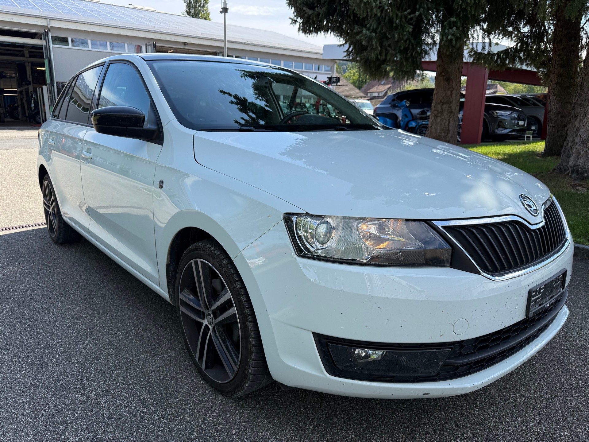 SKODA Rapid Spaceback 1.4 TSI Elegance DSG-image-1