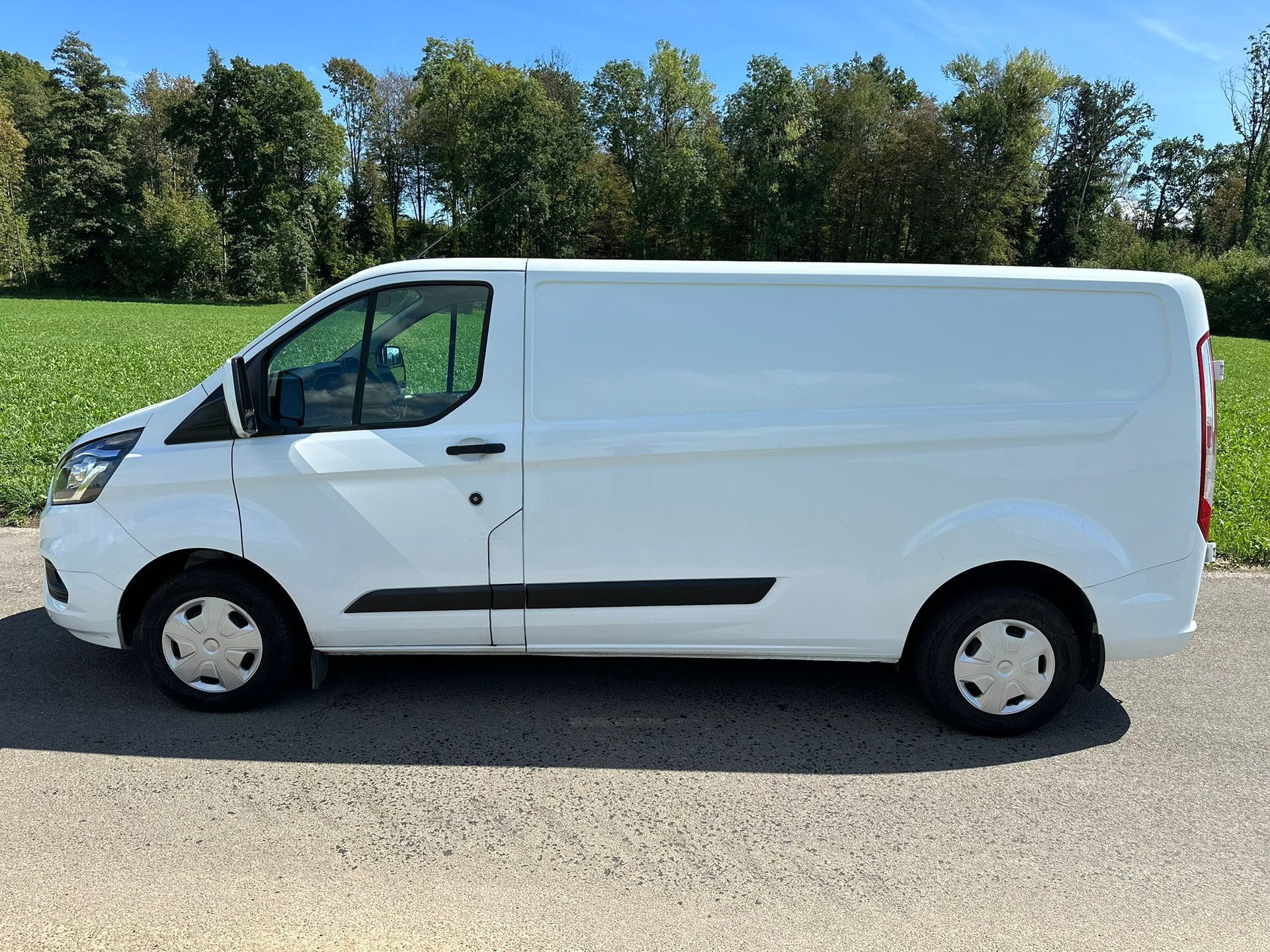 FORD Transit Custom Van 300 L2H1 Trend-image-8