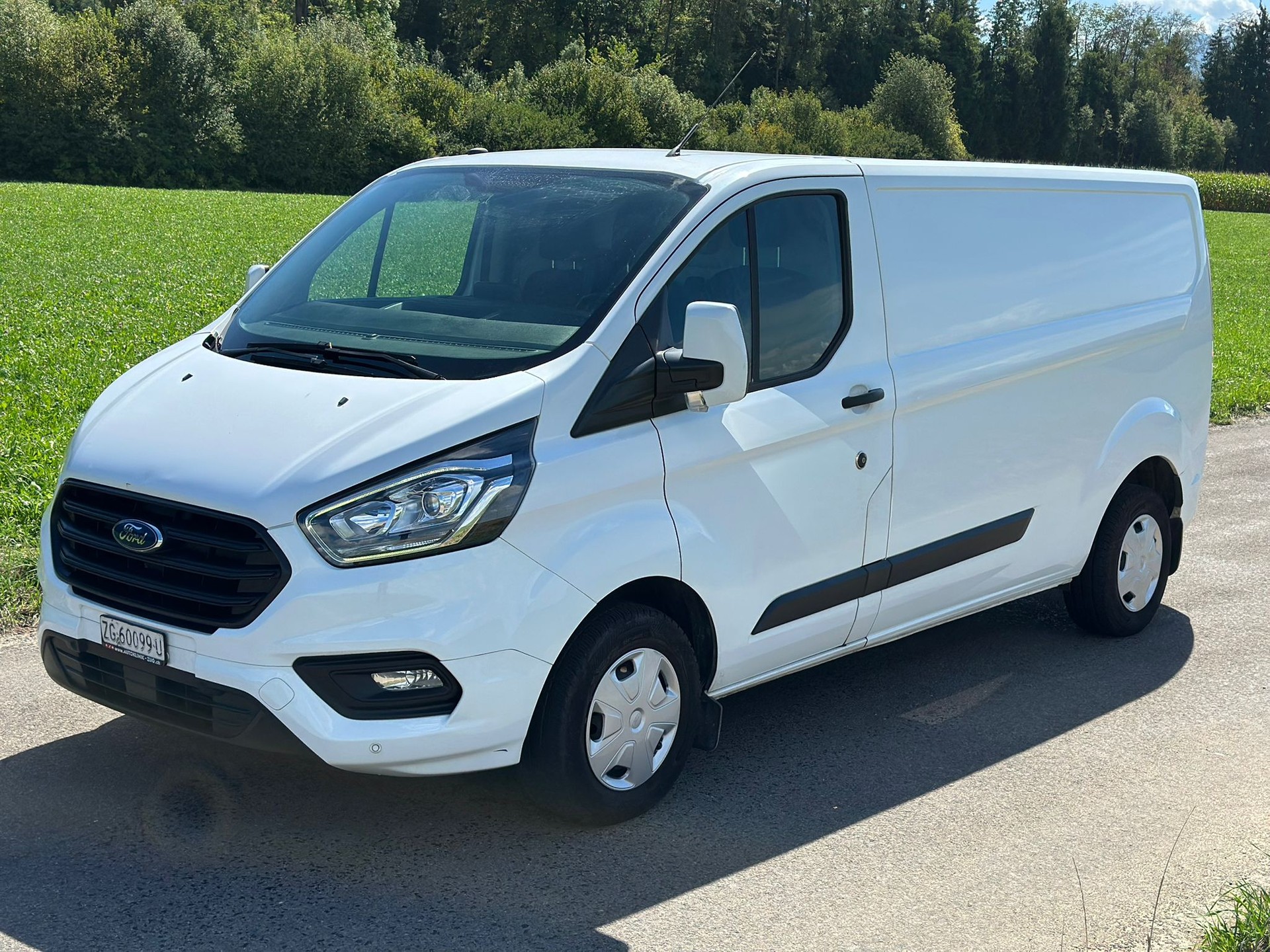 FORD Transit Custom Van 300 L2H1 Trend-showroom-element-1