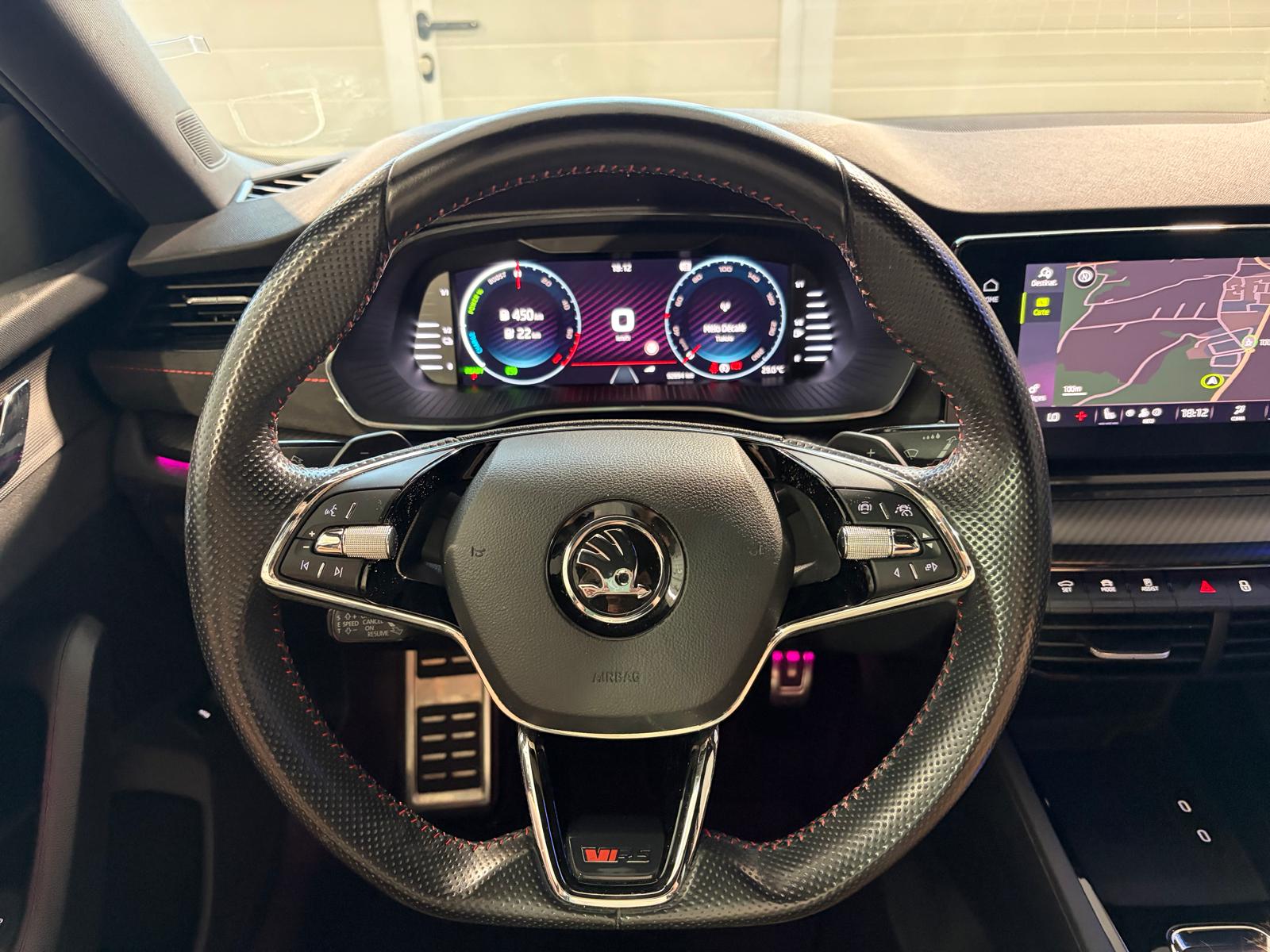 SKODA Octavia Combi 1.4 TSI PHEV DSG RS - Pack MY RS-image-18