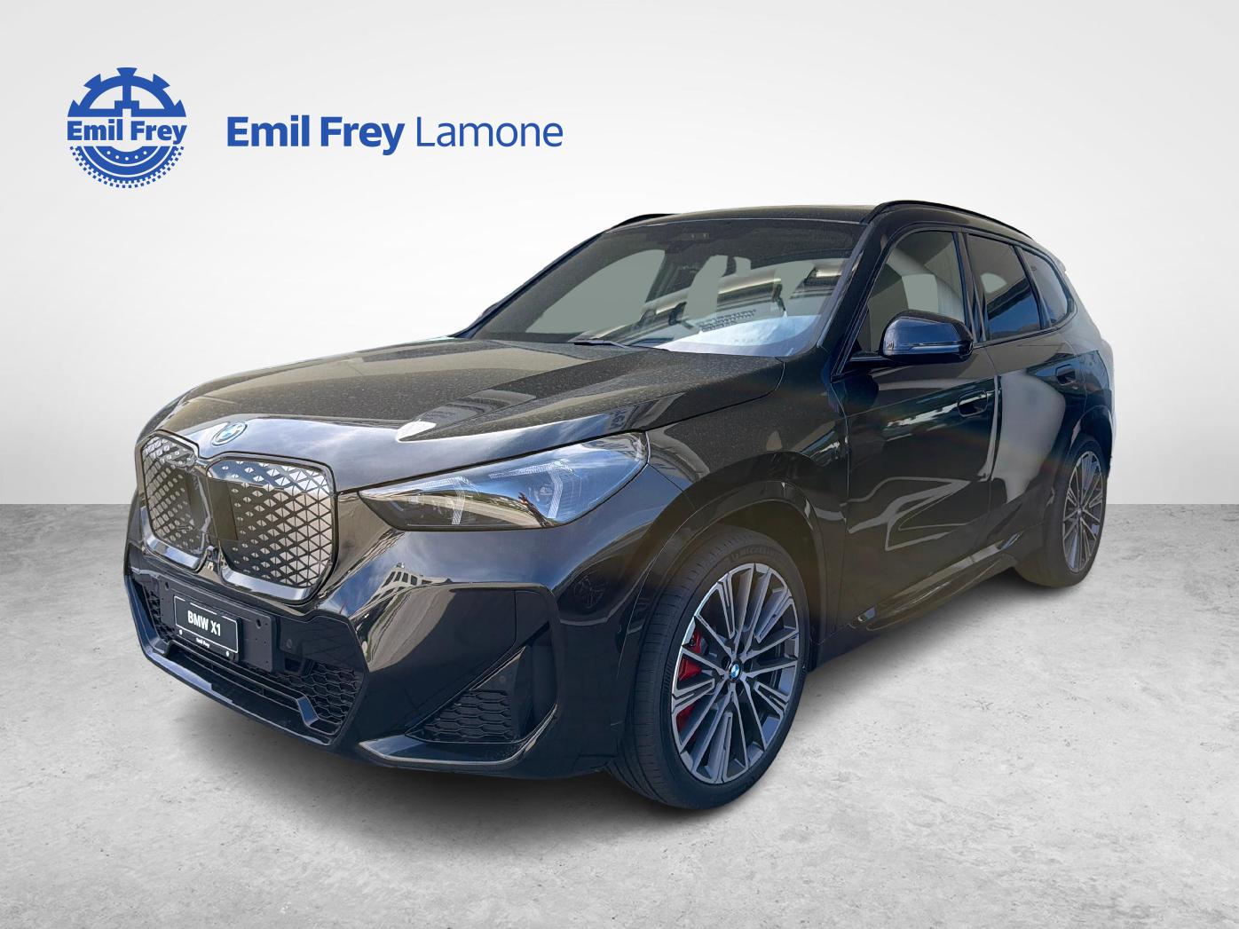 BMW iX1 30 xDrive-image-0
