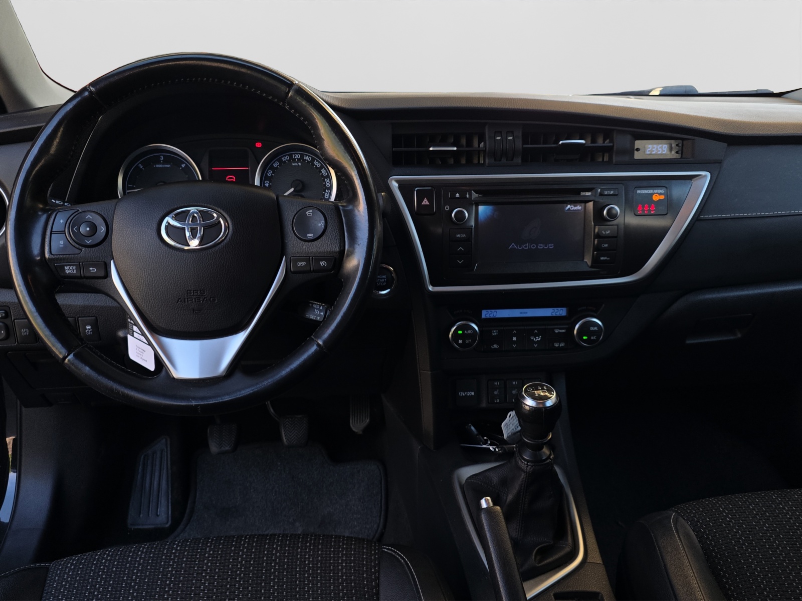 TOYOTA Auris Touring Sports 2.0 D-4D Sol-image-10
