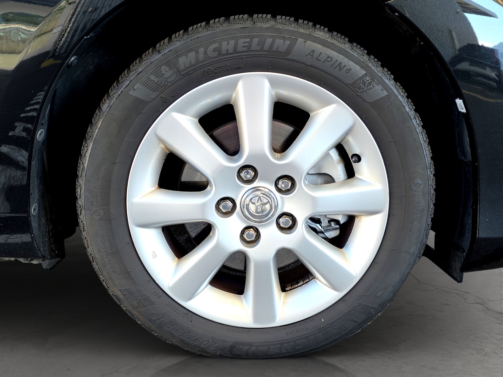 TOYOTA Auris Touring Sports 2.0 D-4D Sol-image-14
