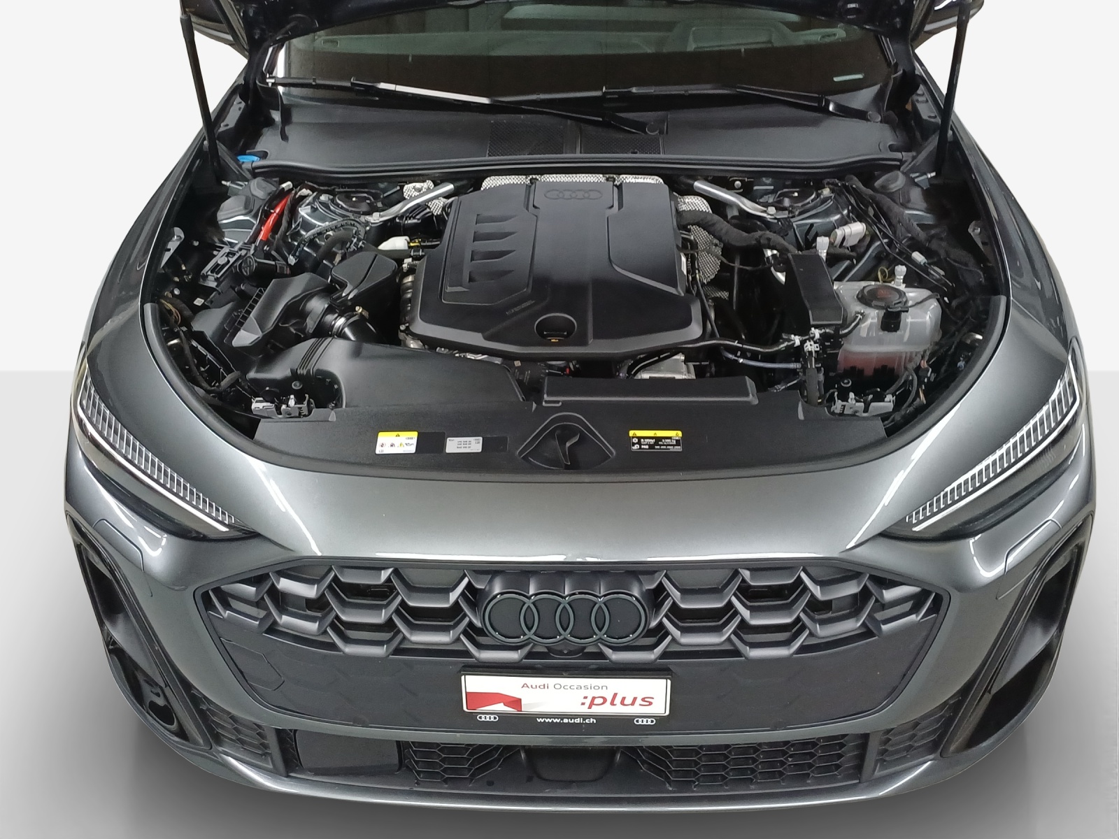 AUDI A5 Avant TFSI quattro 150 kW S tronic-image-14