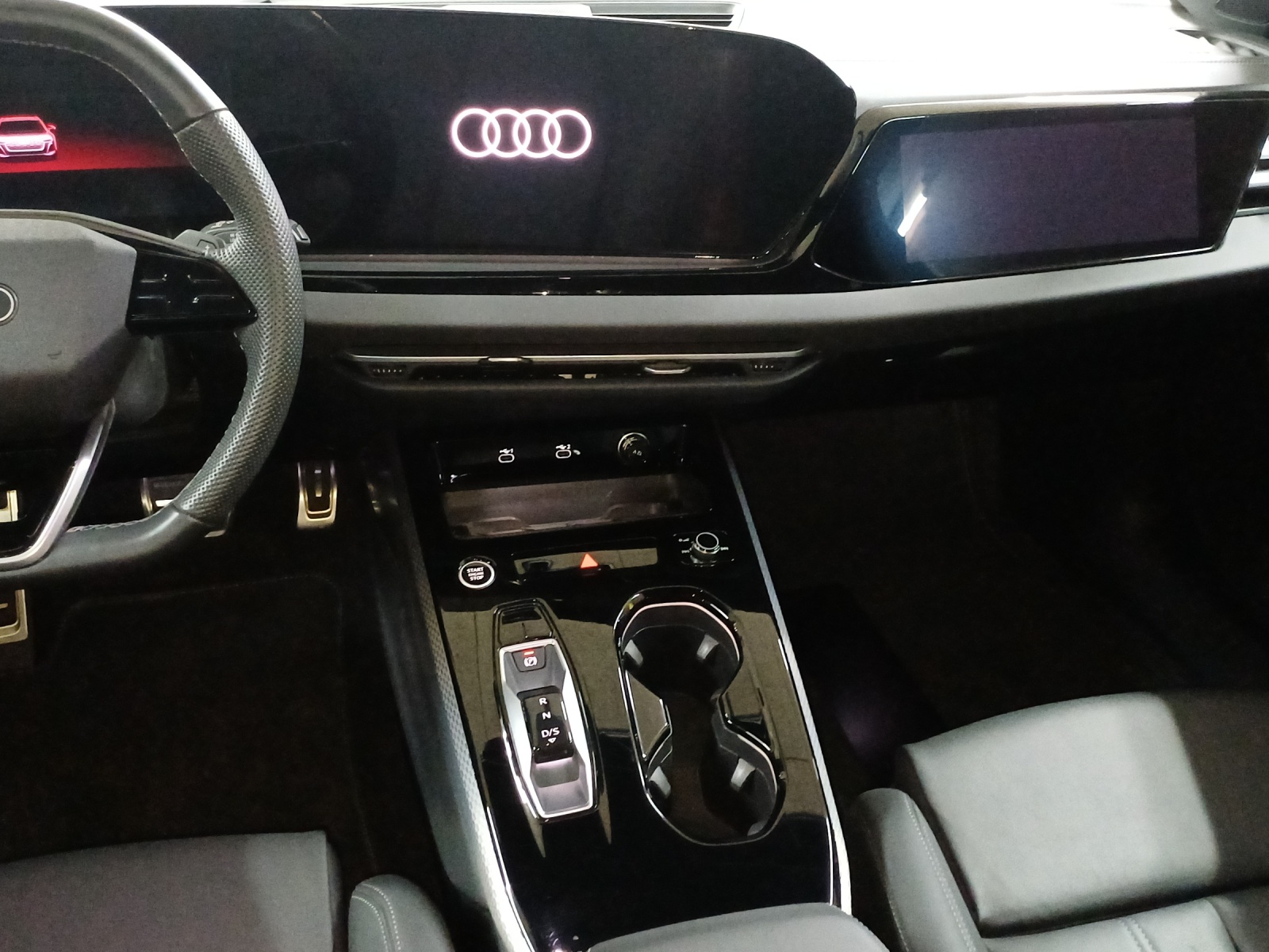AUDI A5 Avant TFSI quattro 150 kW S tronic-image-10