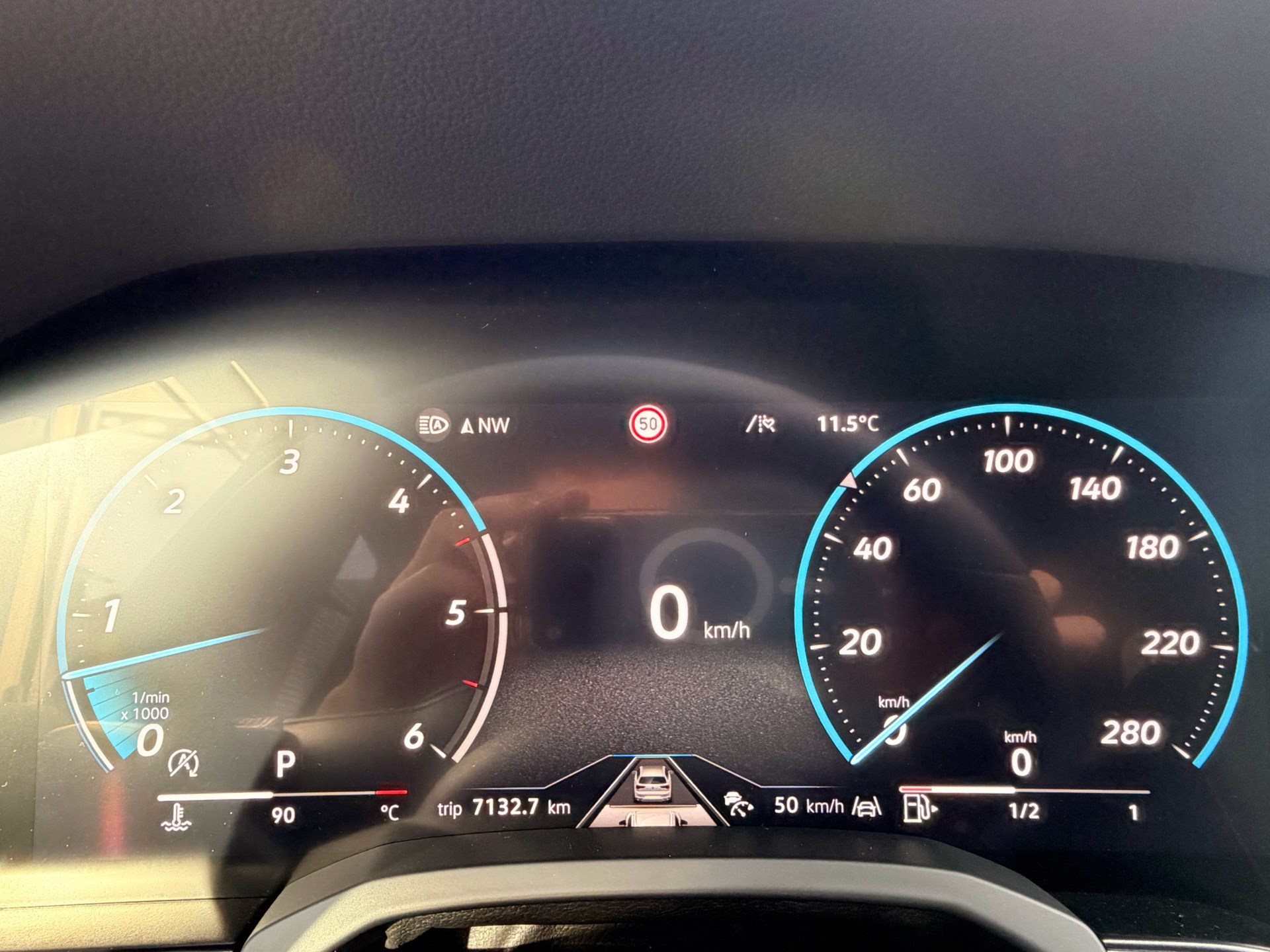 VW Touareg 3.0 TDI 286 PS 4MOTION R-LINE *** TRAUM IN SILIZIUMGRAU MATT ***-image-23