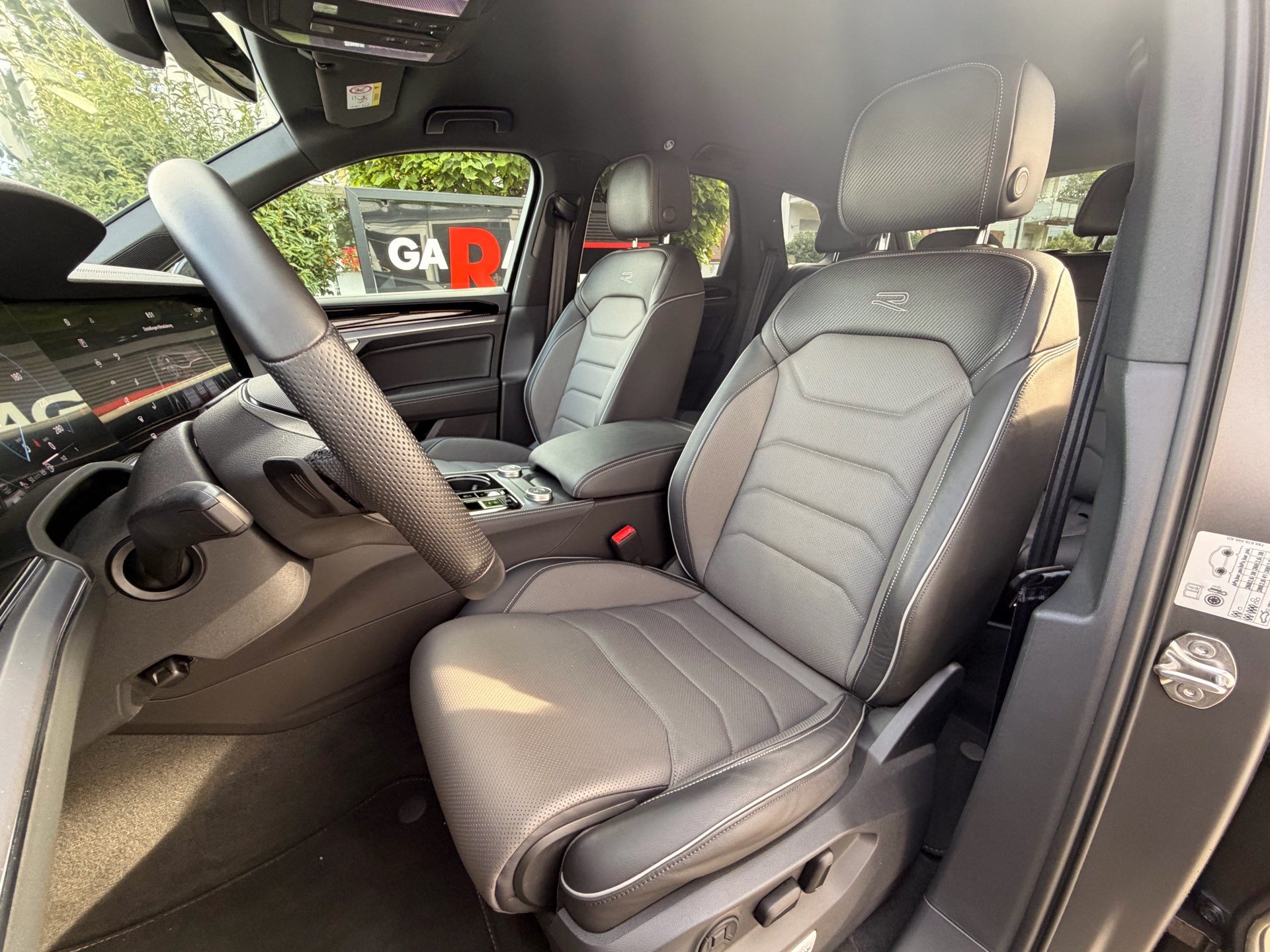 VW Touareg 3.0 TDI 286 PS 4MOTION R-LINE *** TRAUM IN SILIZIUMGRAU MATT ***-image-10