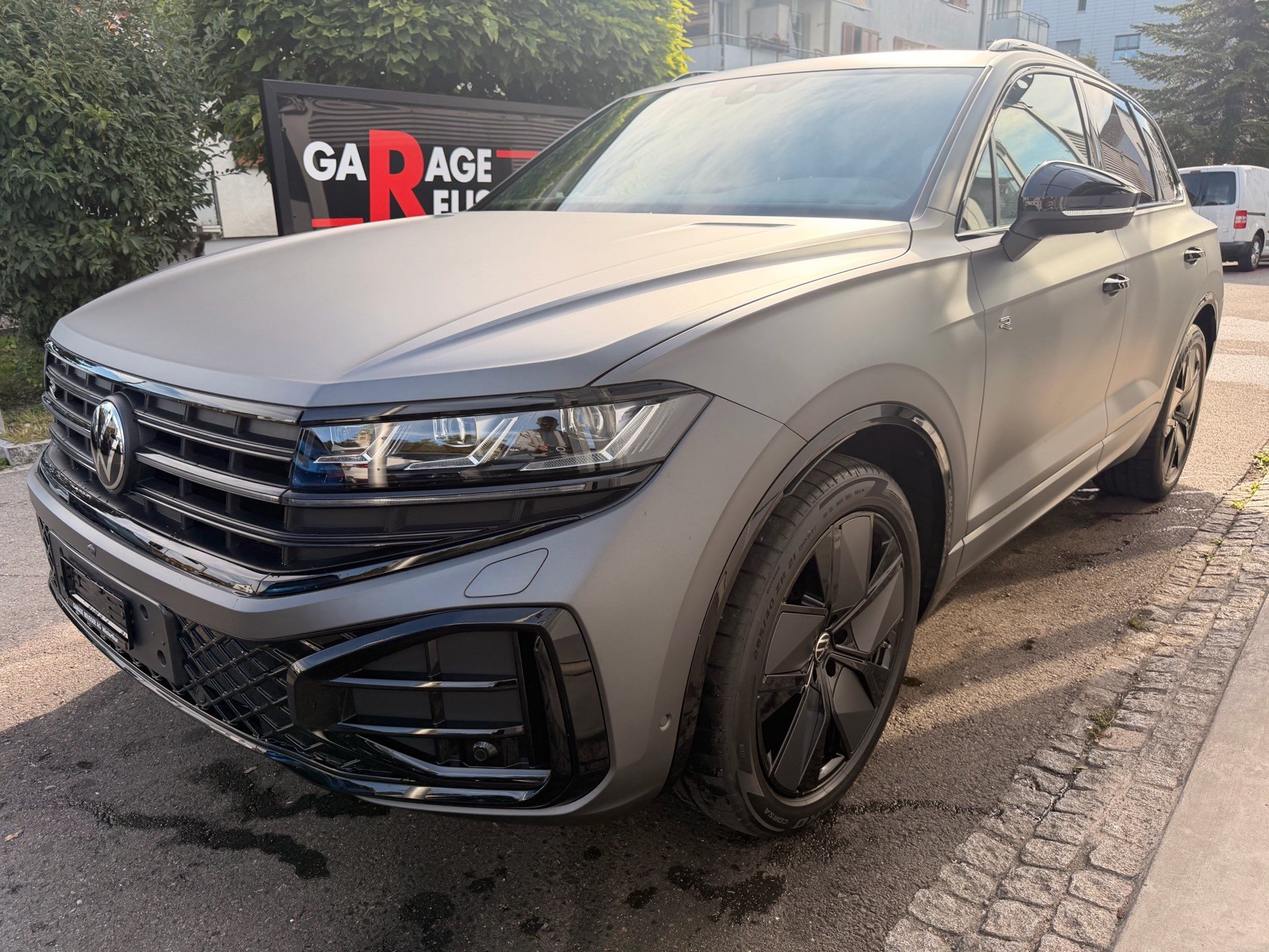 VW Touareg 3.0 TDI 286 PS 4MOTION R-LINE *** TRAUM IN SILIZIUMGRAU MATT ***