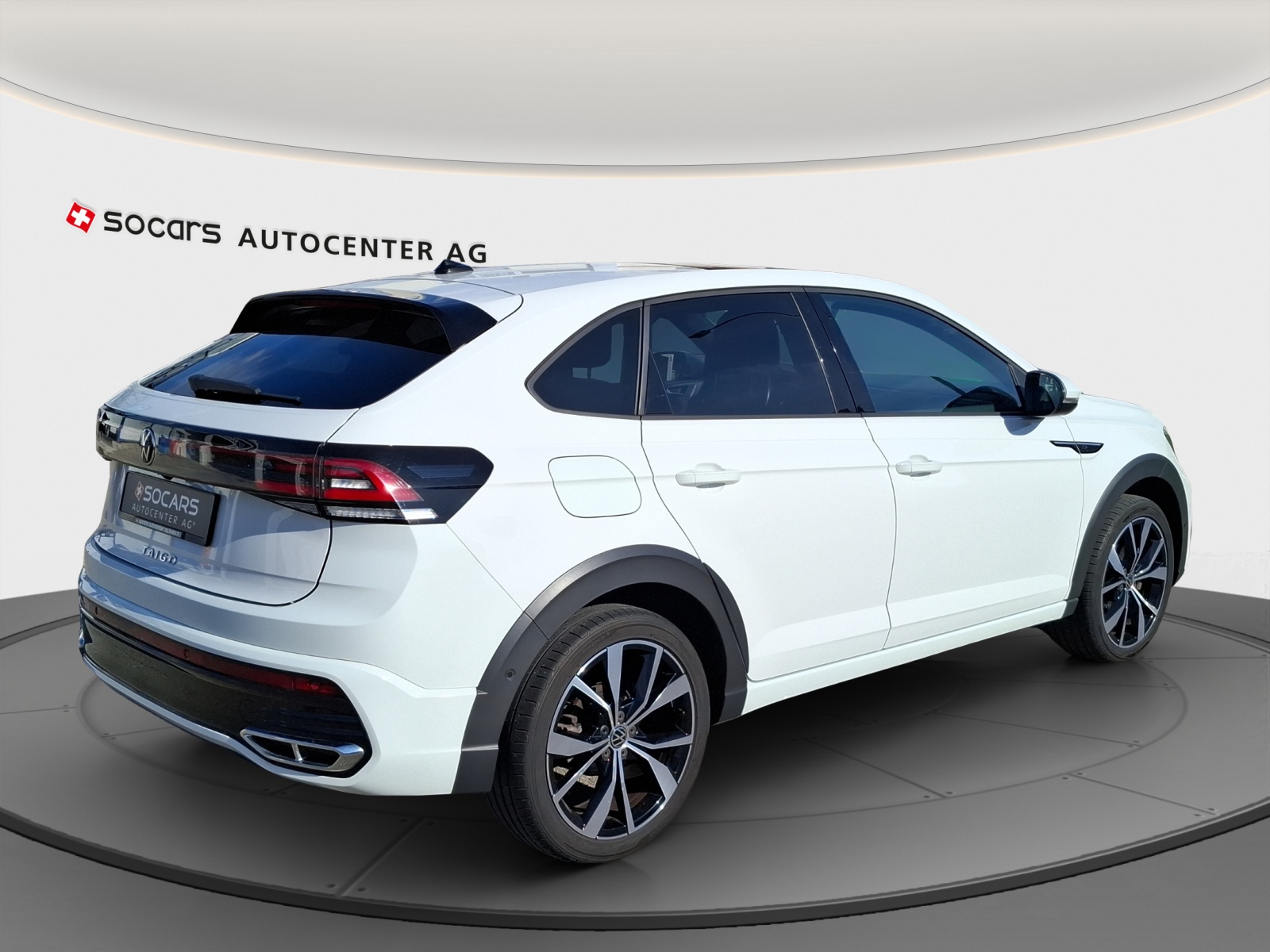 VW Taigo 1.5 TSI R-Line DSG // Panorama // 1.Hand-image-2