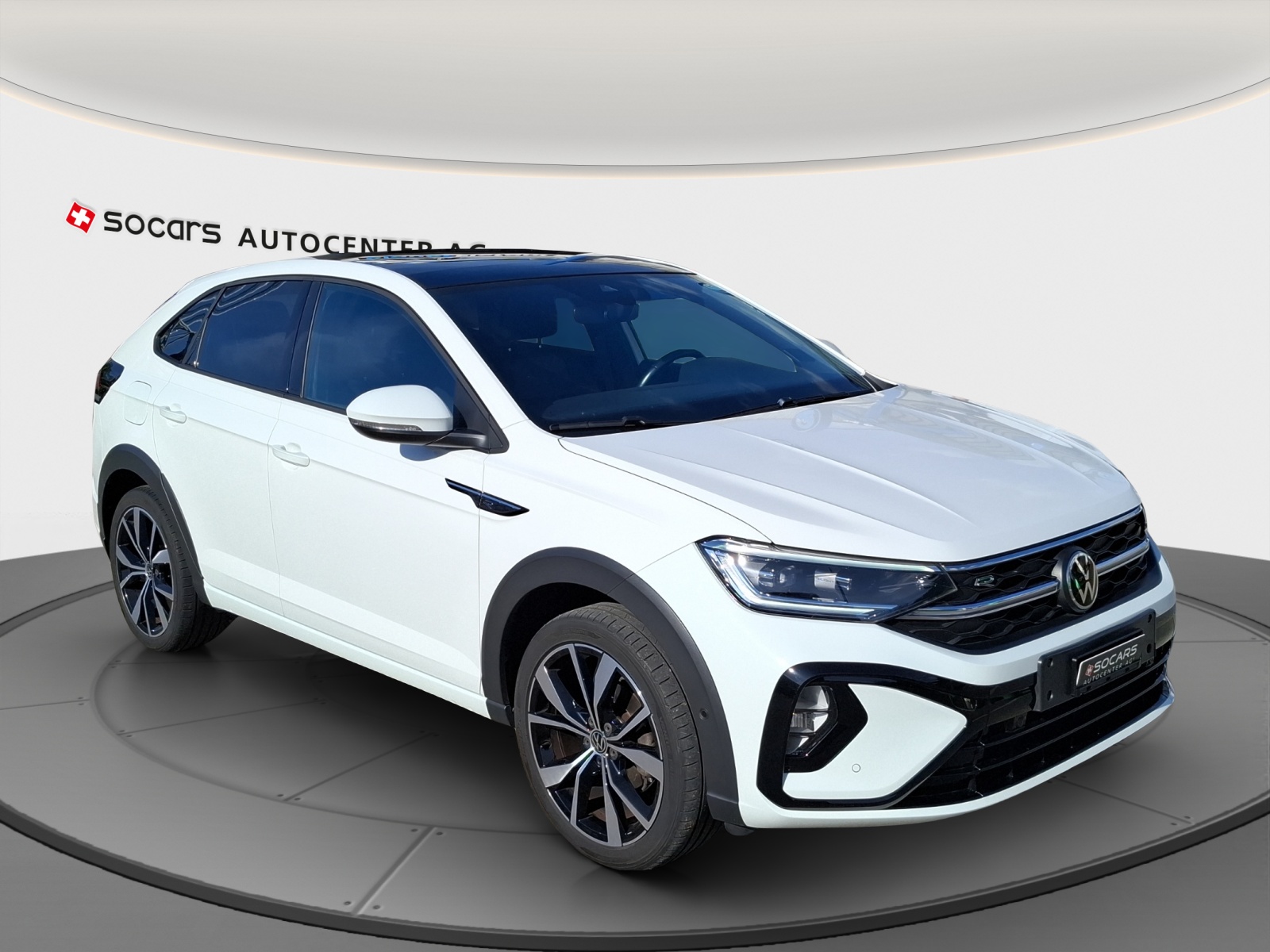 VW Taigo 1.5 TSI R-Line DSG // Panorama // 1.Hand-image-3