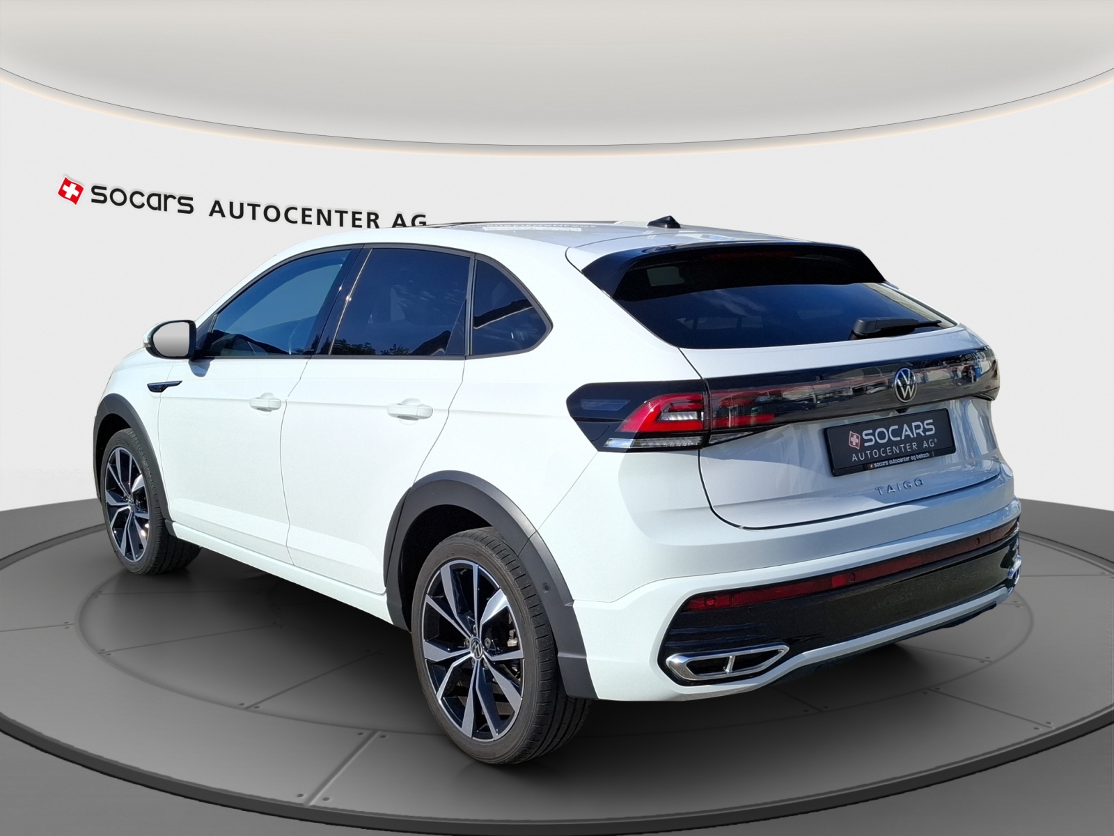 VW Taigo 1.5 TSI R-Line DSG // Panorama // 1.Hand-image-4