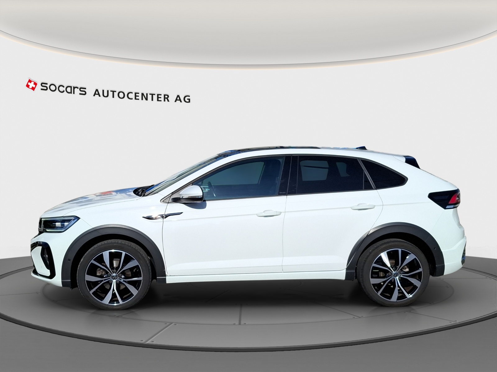 VW Taigo 1.5 TSI R-Line DSG // Panorama // 1.Hand-image-5
