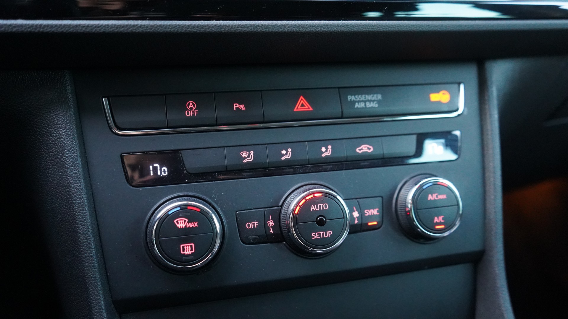 SEAT Leon 1.2 TSI-image-11