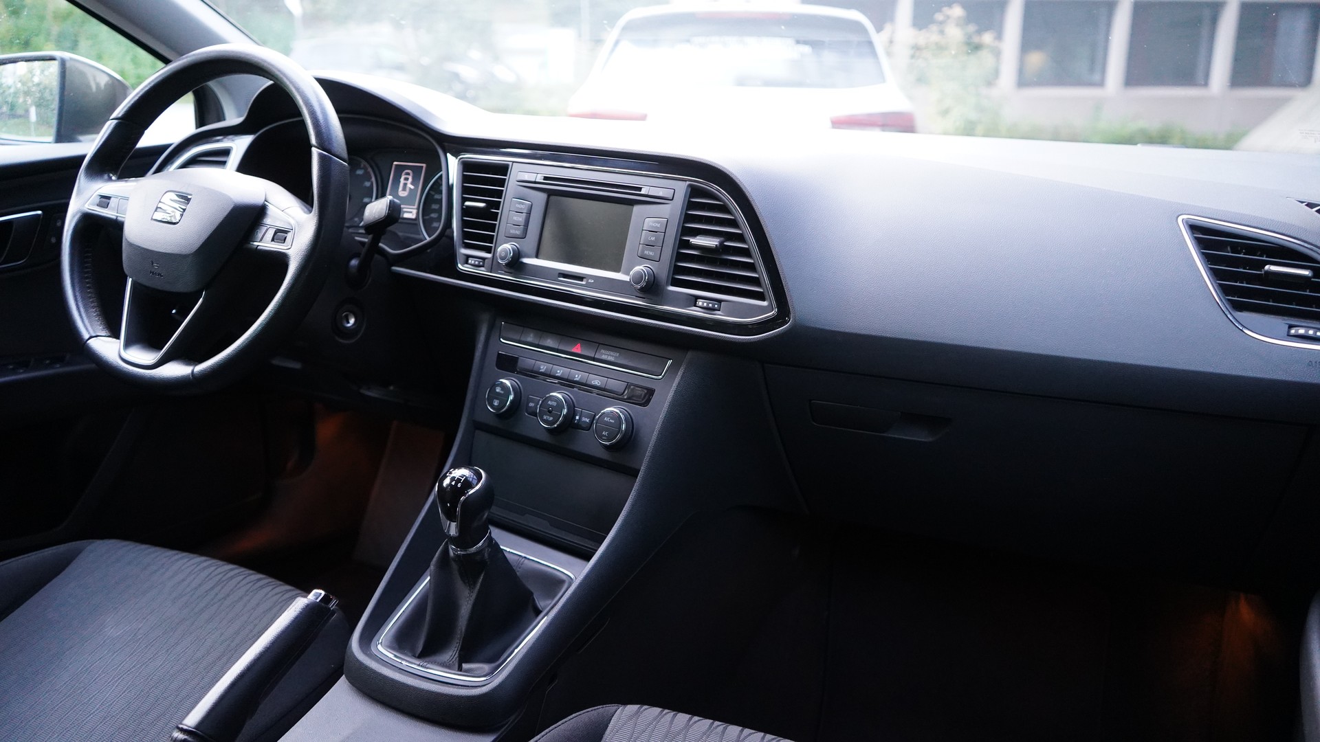 SEAT Leon 1.2 TSI-image-9