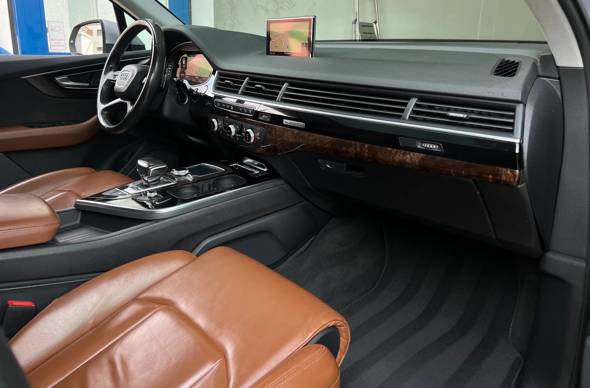AUDI Q7 3.0 TDI quattro tiptronic-image-10