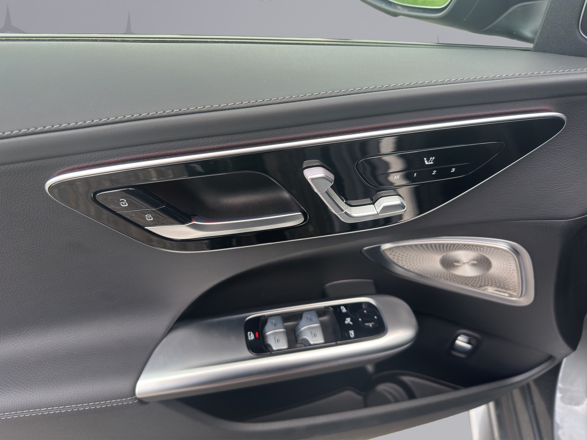 MERCEDES-BENZ C 220 d AMG Line 4matic Kombi-image-10
