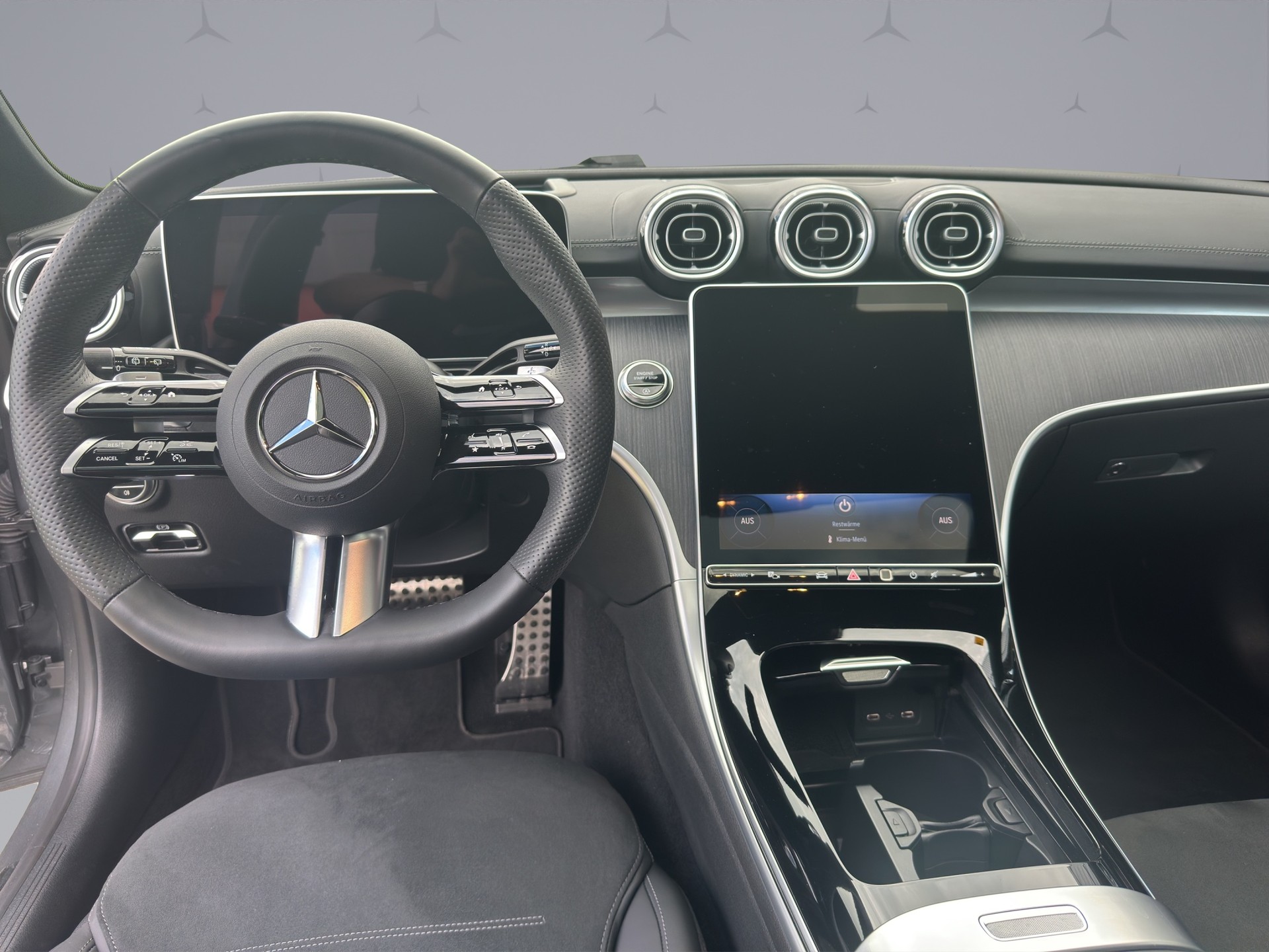 MERCEDES-BENZ C 220 d AMG Line 4matic Kombi-image-13