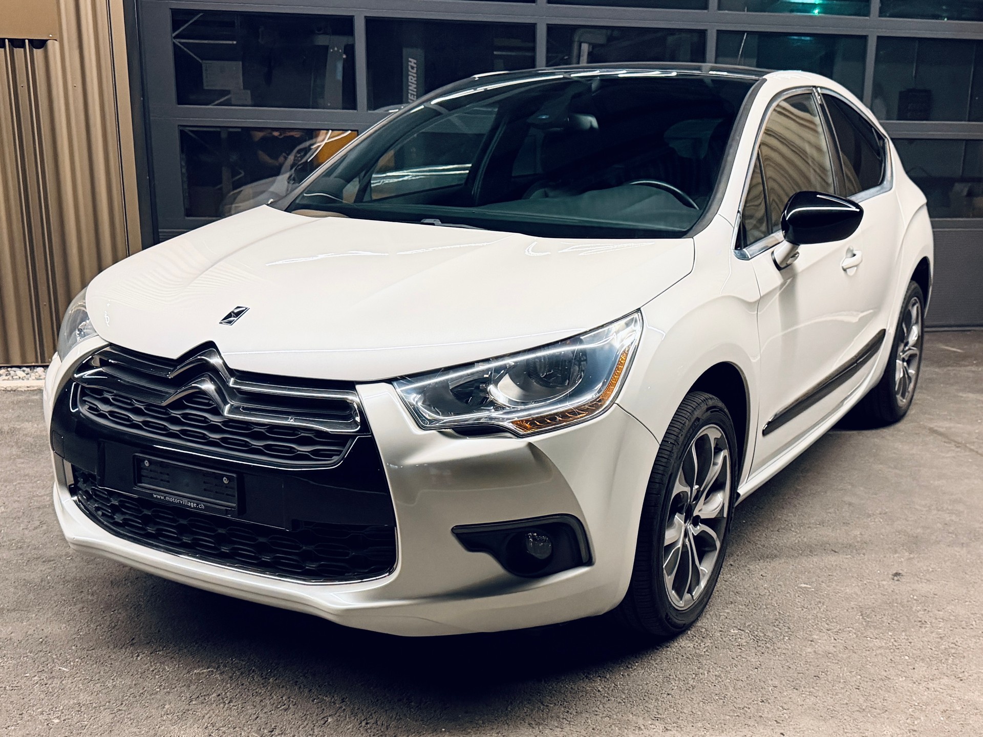 DS AUTOMOBILES DS4 1.6 VTi Dark Top-image-0