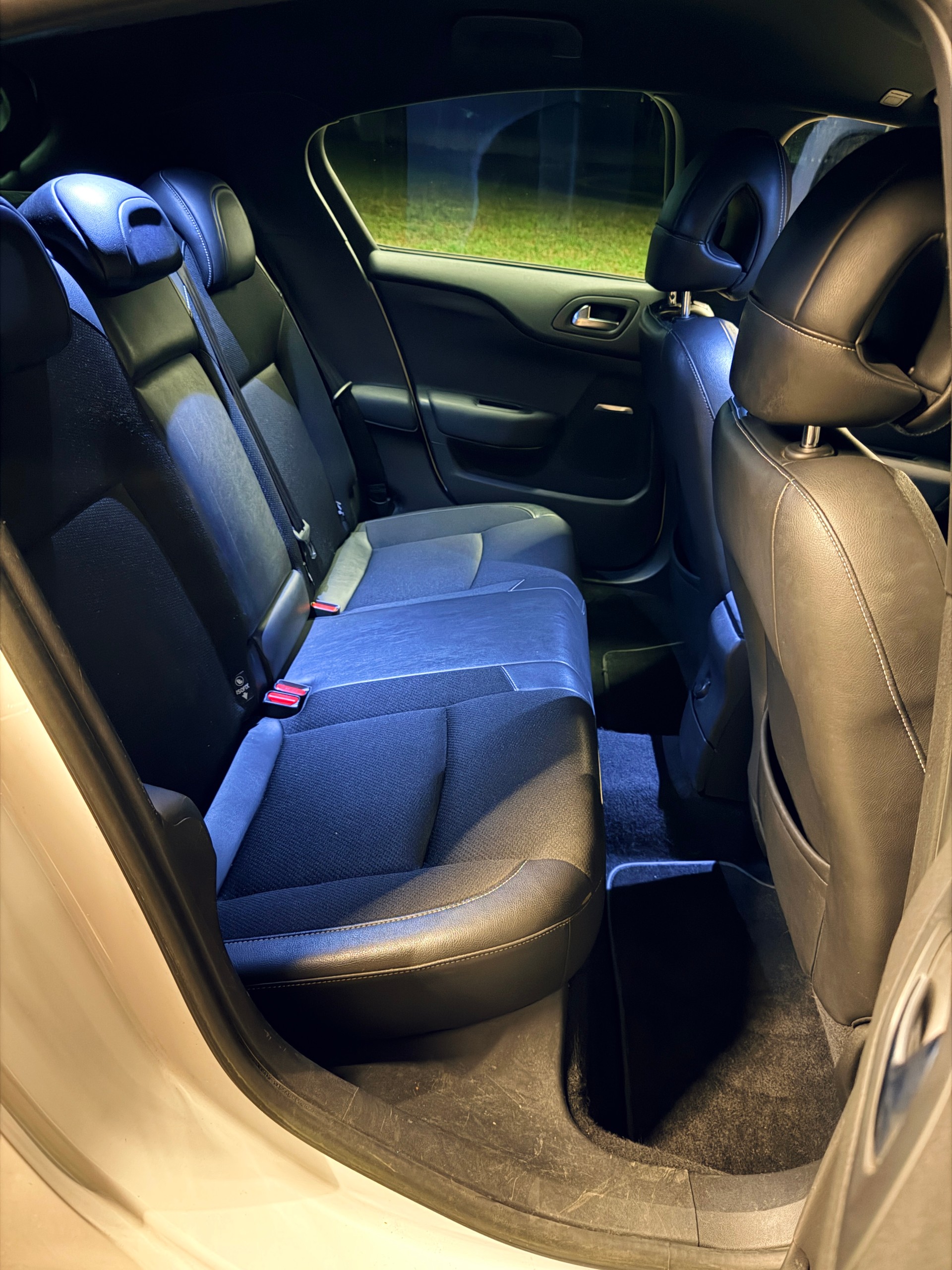 DS AUTOMOBILES DS4 1.6 VTi Dark Top-image-13