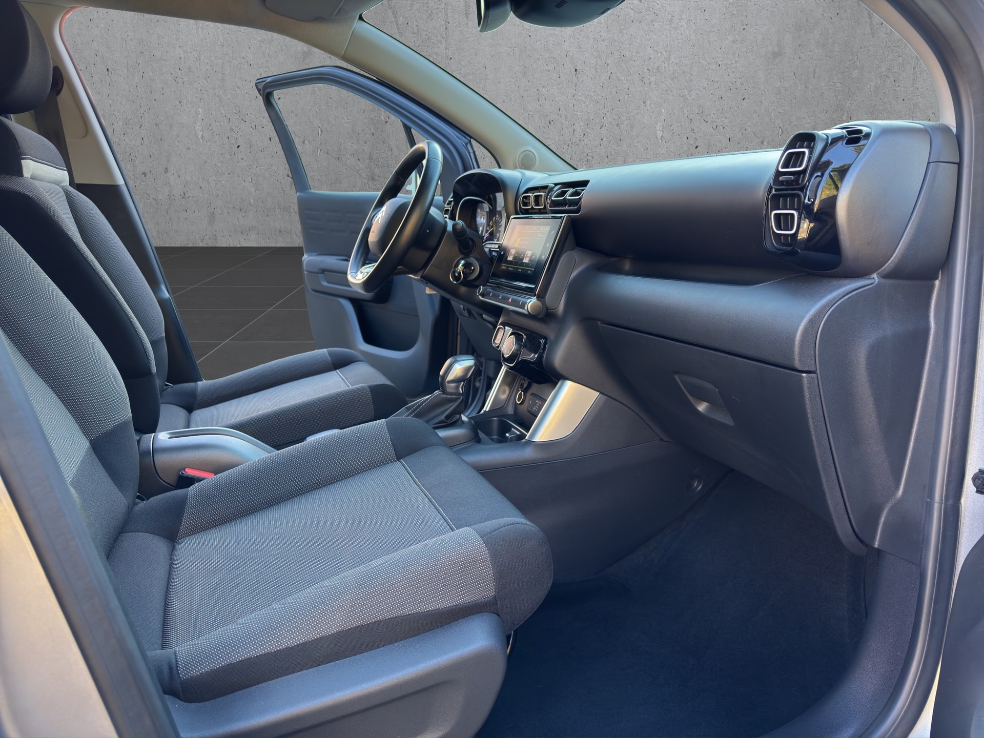 CITROEN C3 Aircross 1.5 BlueHD Shine EAT-image-11