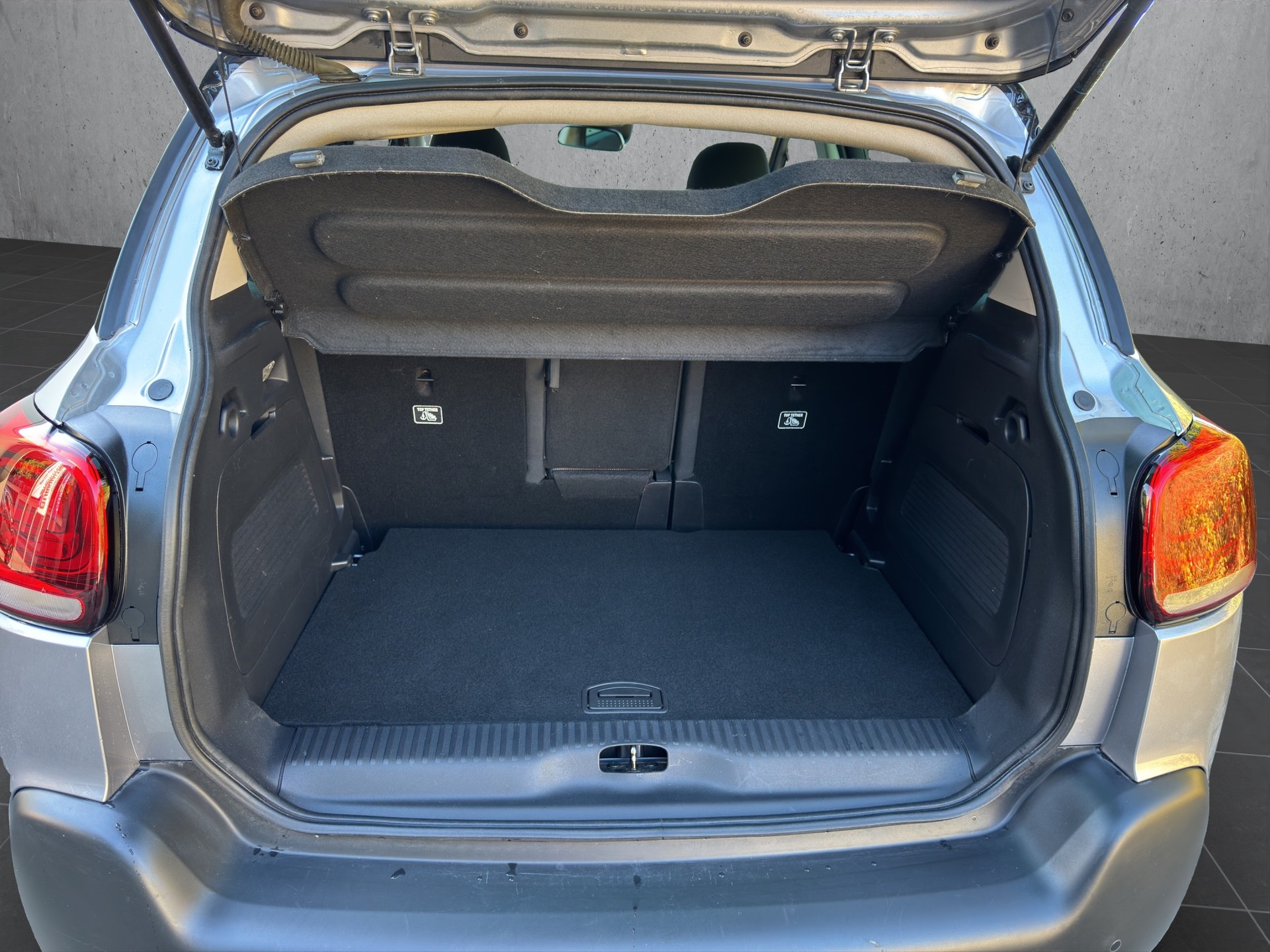 CITROEN C3 Aircross 1.5 BlueHD Shine EAT-image-14