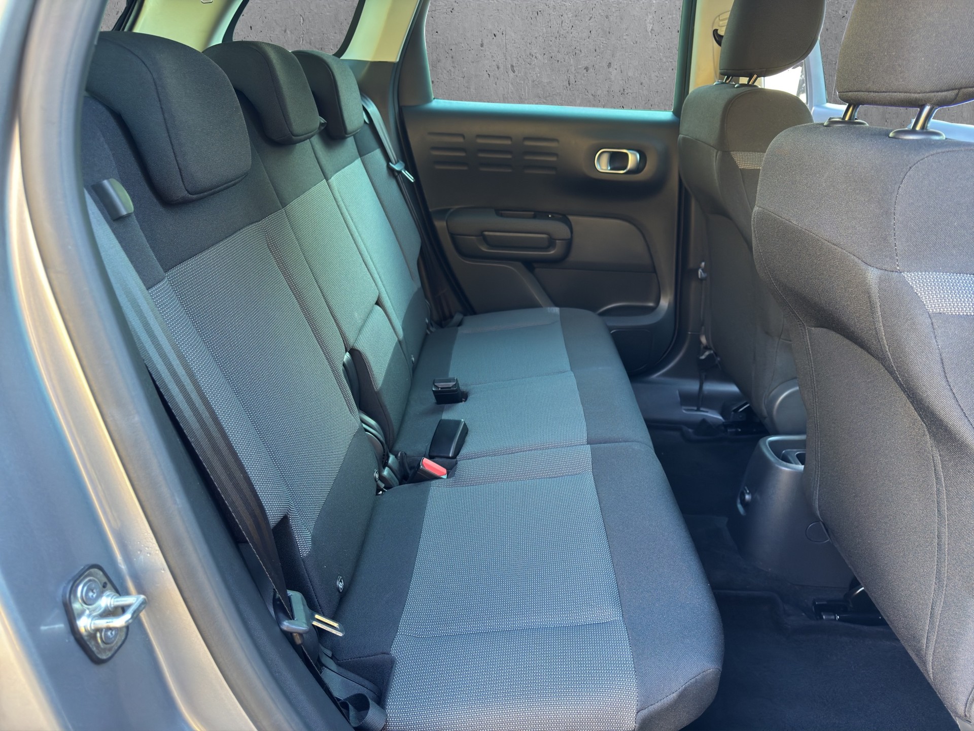 CITROEN C3 Aircross 1.5 BlueHD Shine EAT-image-13