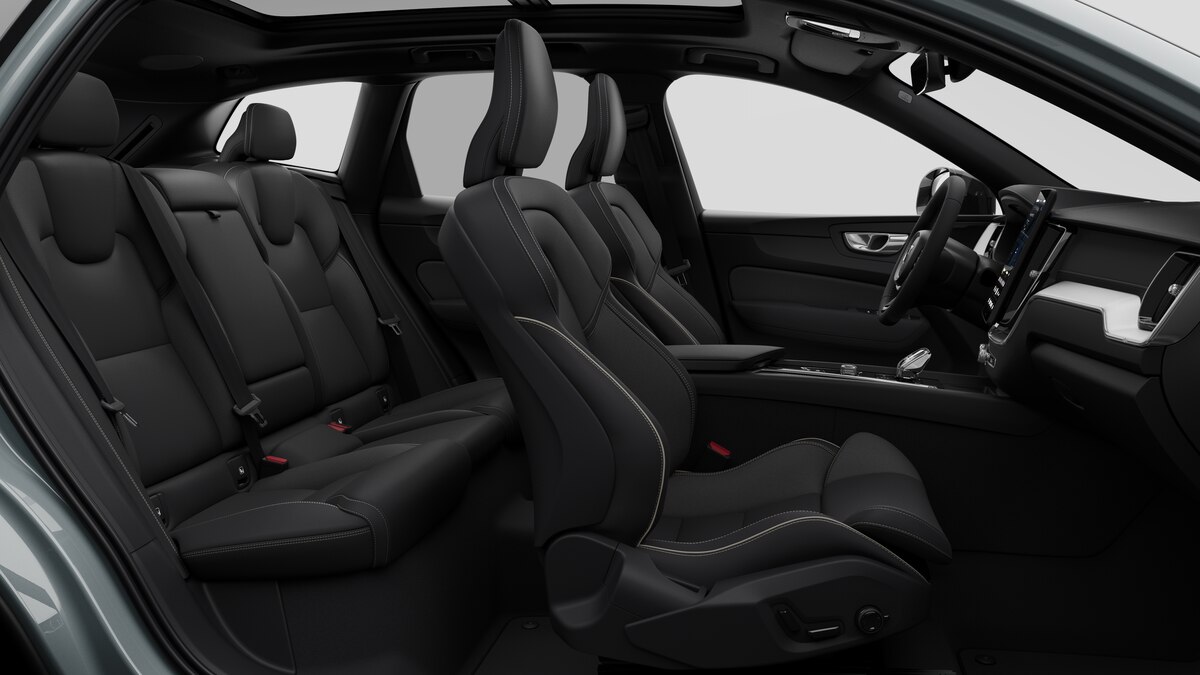 VOLVO XC60 2.0 B5 MH Black Edition AWD-image-13